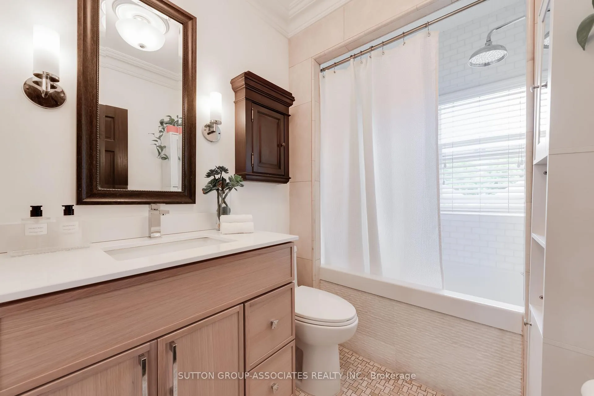 Photo 23 of 270 Robina Avenue, Toronto, Oakwood Village — HOMEH