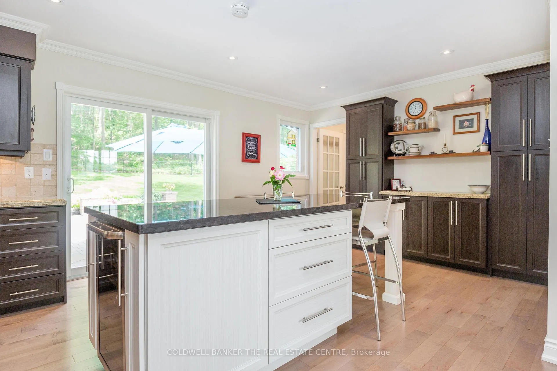 Photo 11 of 12 Idlewood Drive, Springwater, Midhurst — HOMEH