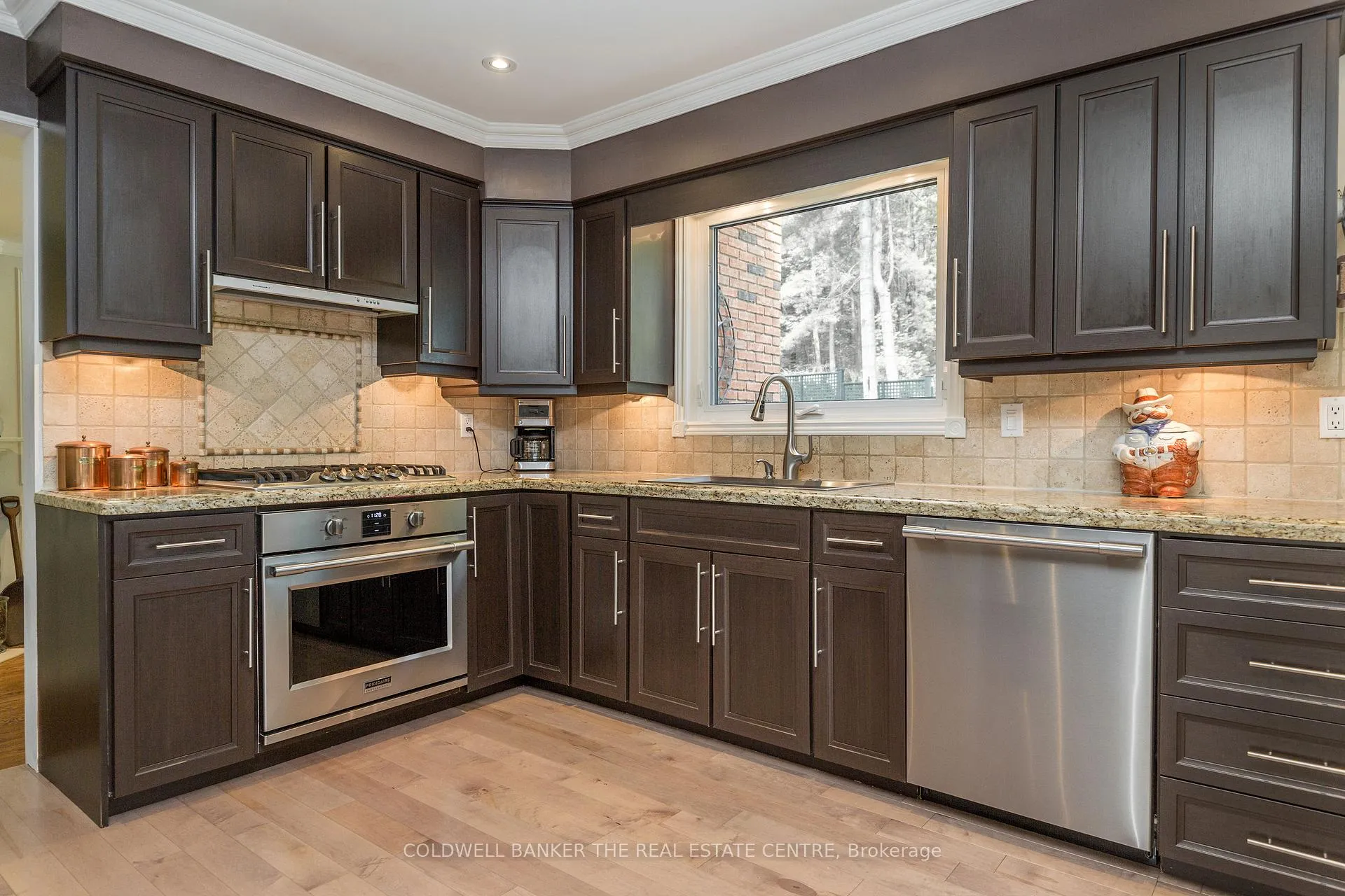 Photo 13 of 12 Idlewood Drive, Springwater, Midhurst — HOMEH