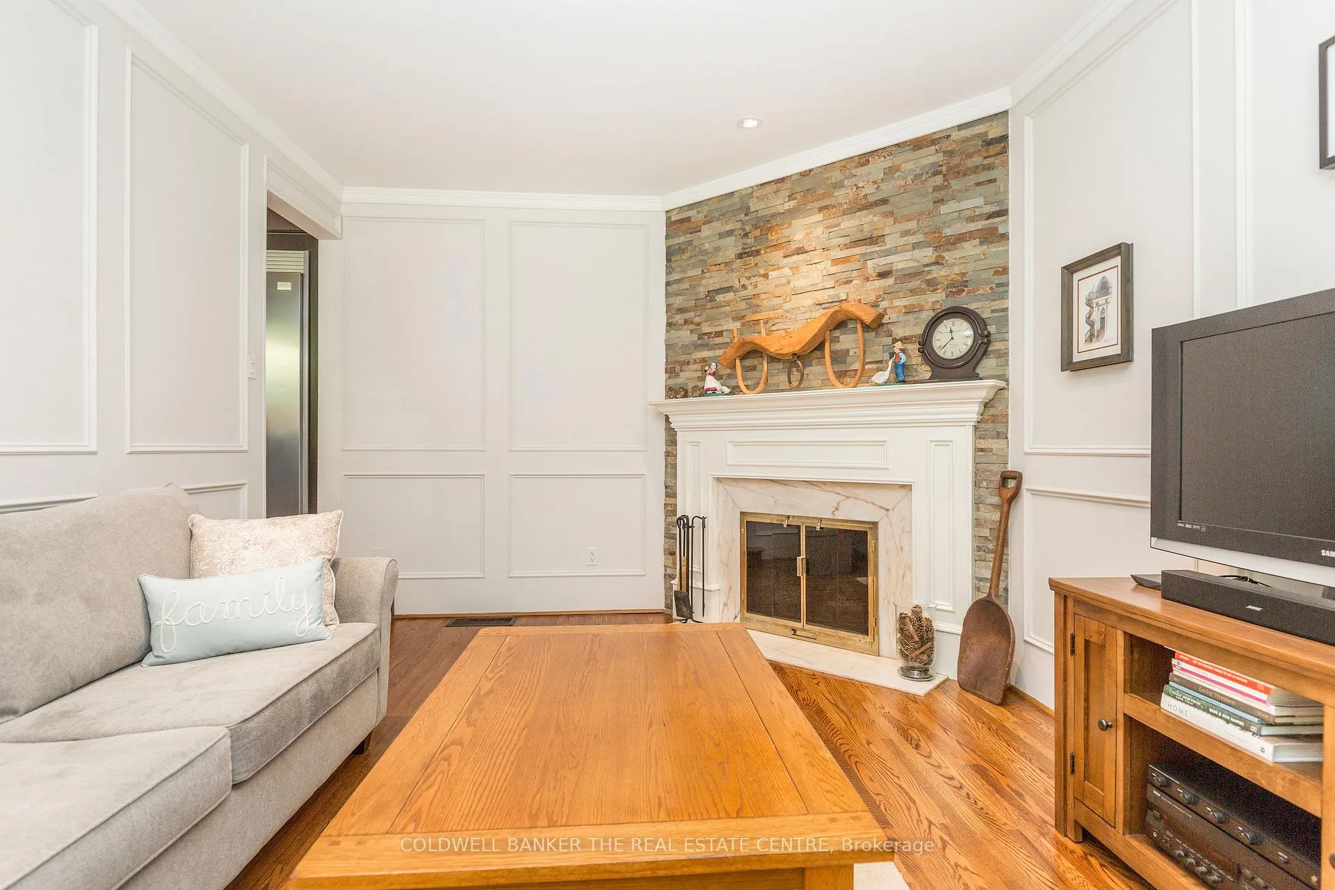 Photo 17 of 12 Idlewood Drive, Springwater, Midhurst — HOMEH