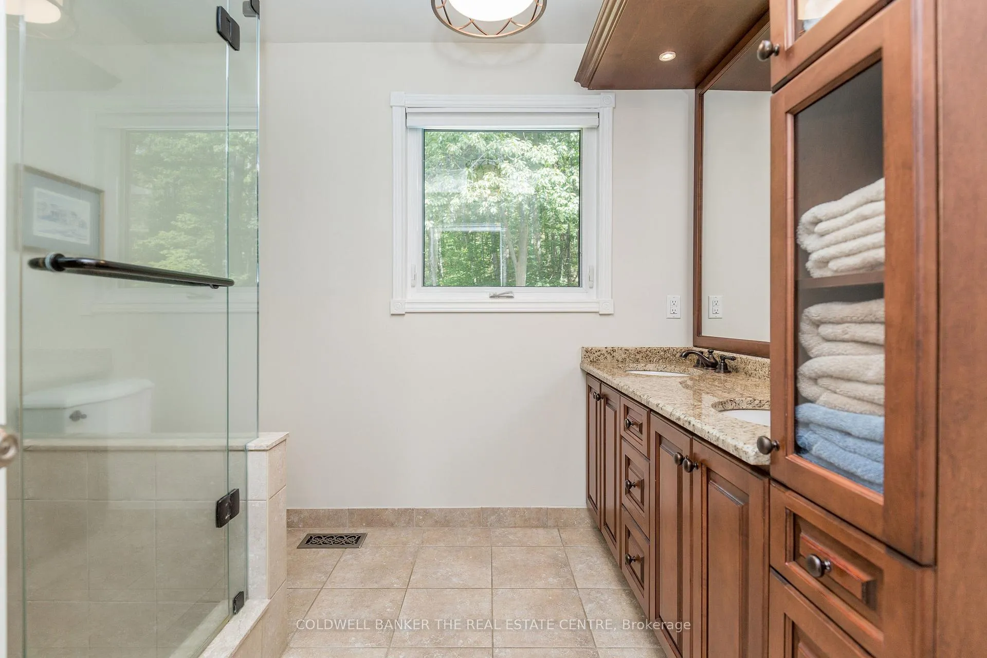 Photo 23 of 12 Idlewood Drive, Springwater, Midhurst — HOMEH