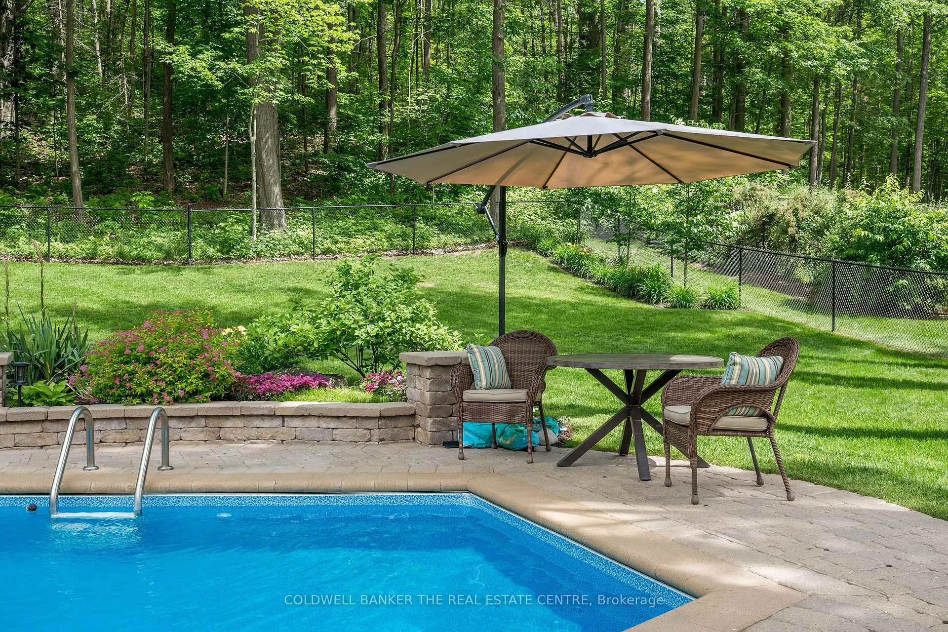 Photo 37 of 12 Idlewood Drive, Springwater, Midhurst — HOMEH