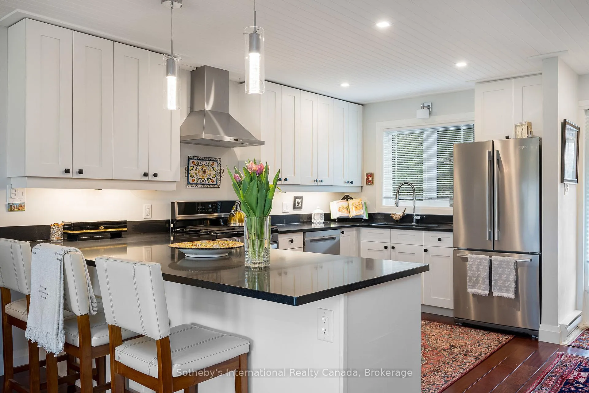 Photo 6 of Unit 5, 565 Oxbow Crescent, Collingwood — HOMEH