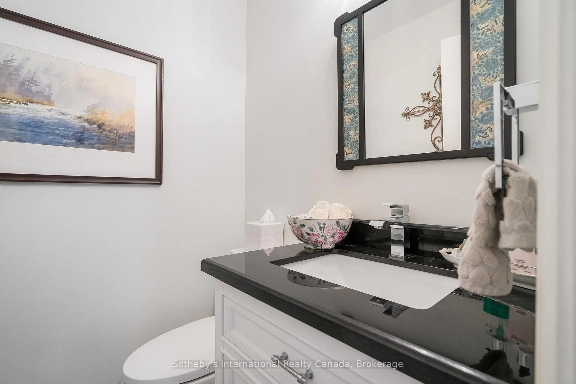 Photo 13 of Unit 5, 565 Oxbow Crescent, Collingwood — HOMEH