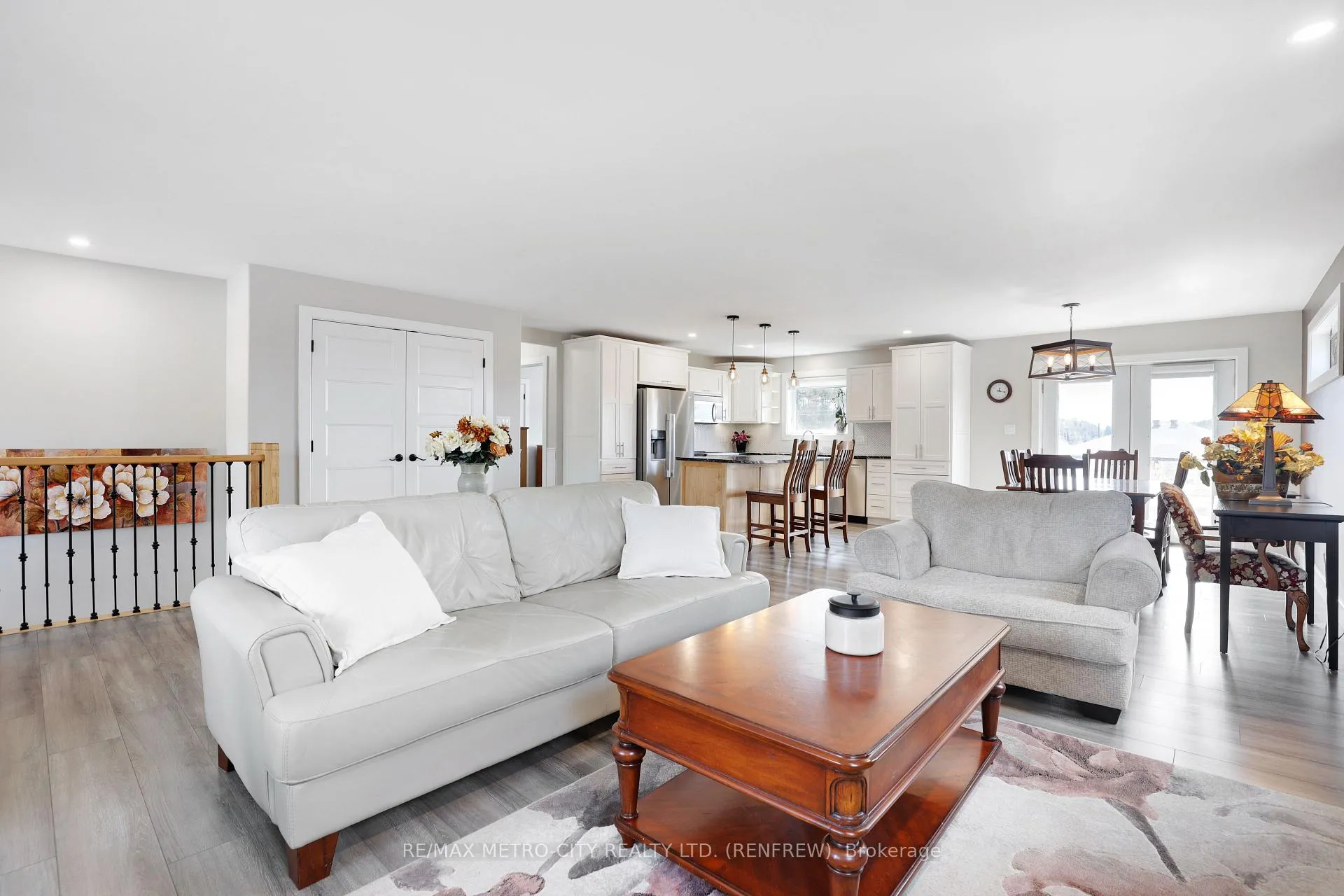Photo 13 of 65 Noble Crescent, Petawawa, Petawawa — HOMEH