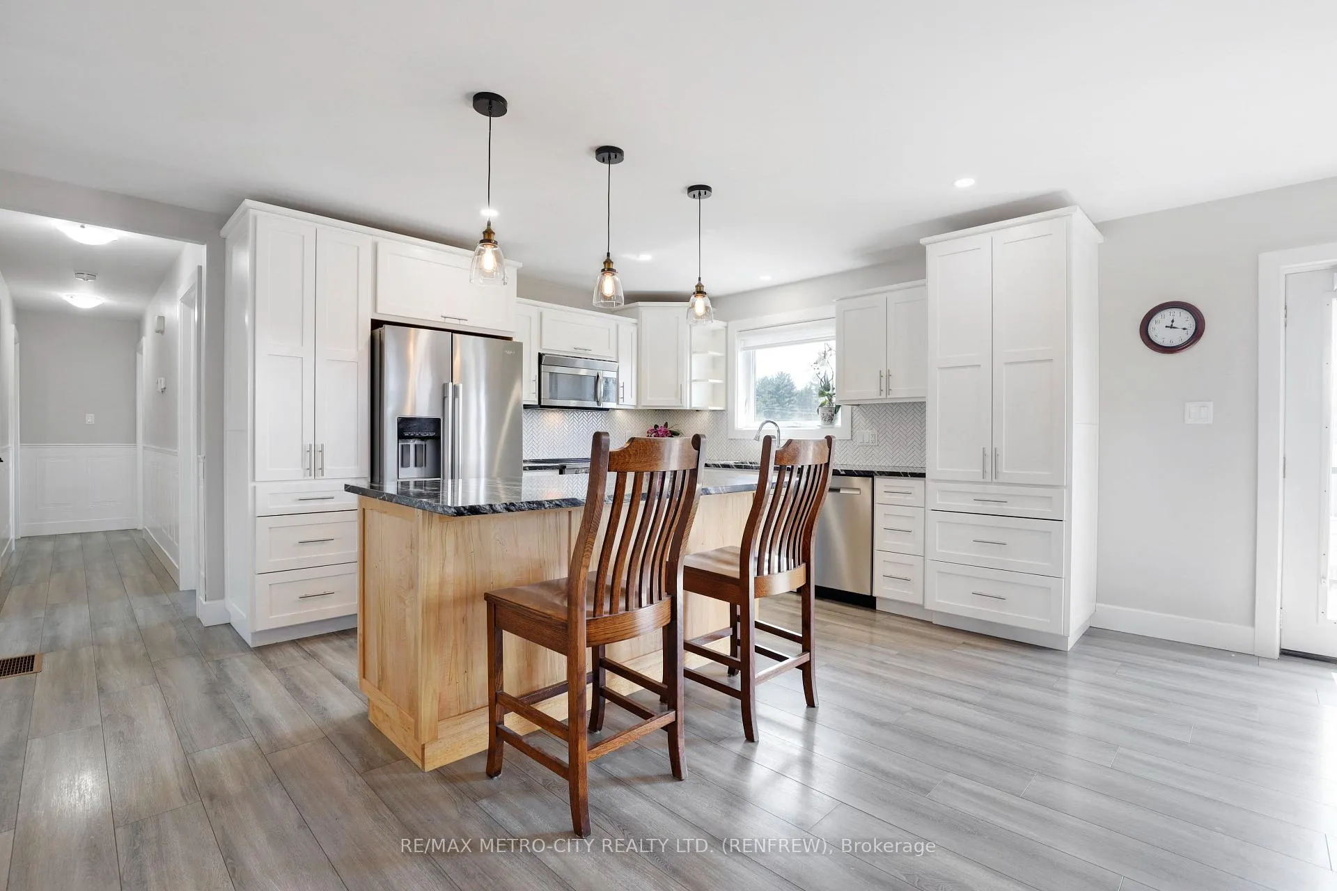 Photo 14 of 65 Noble Crescent, Petawawa, Petawawa — HOMEH