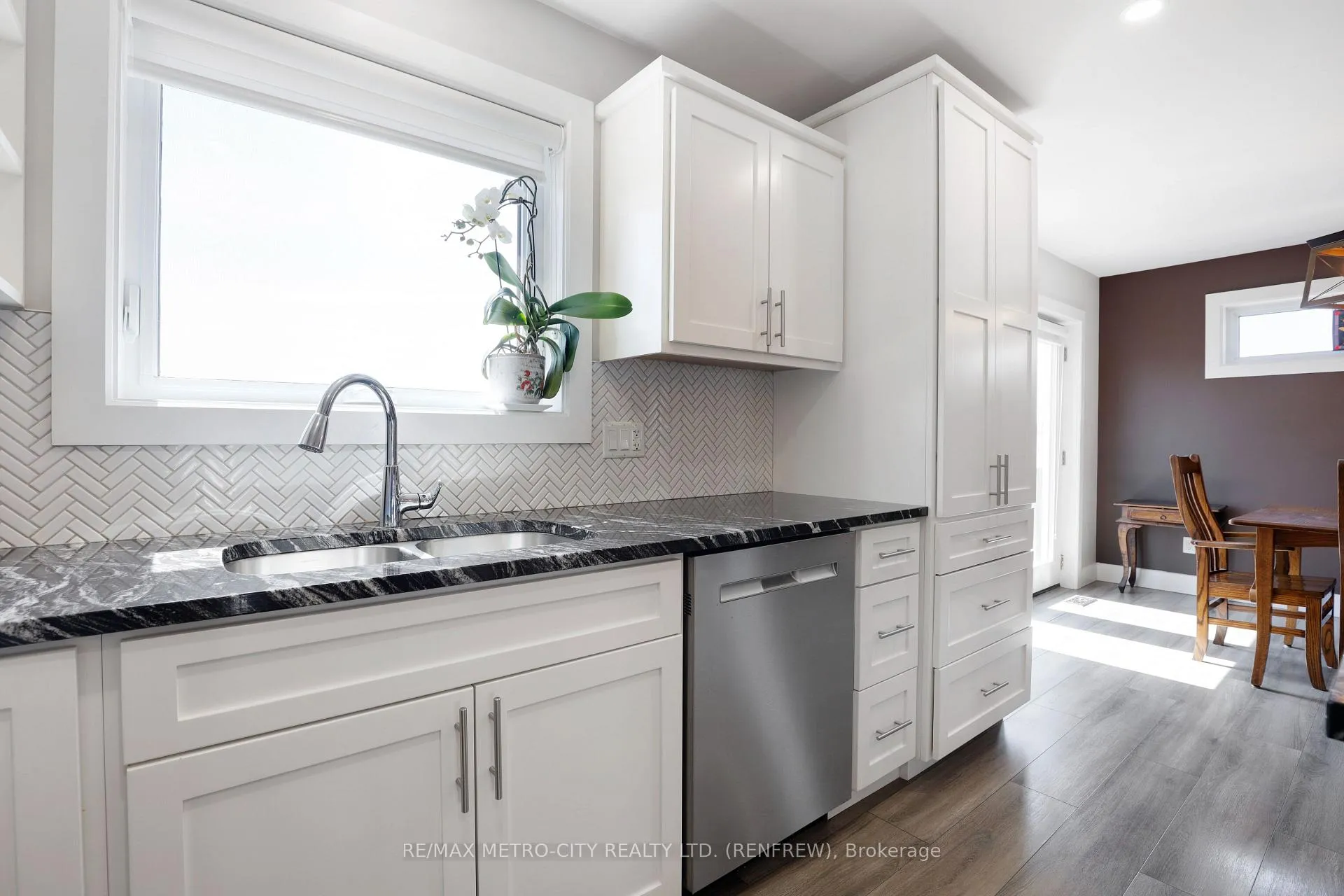 Photo 17 of 65 Noble Crescent, Petawawa, Petawawa — HOMEH