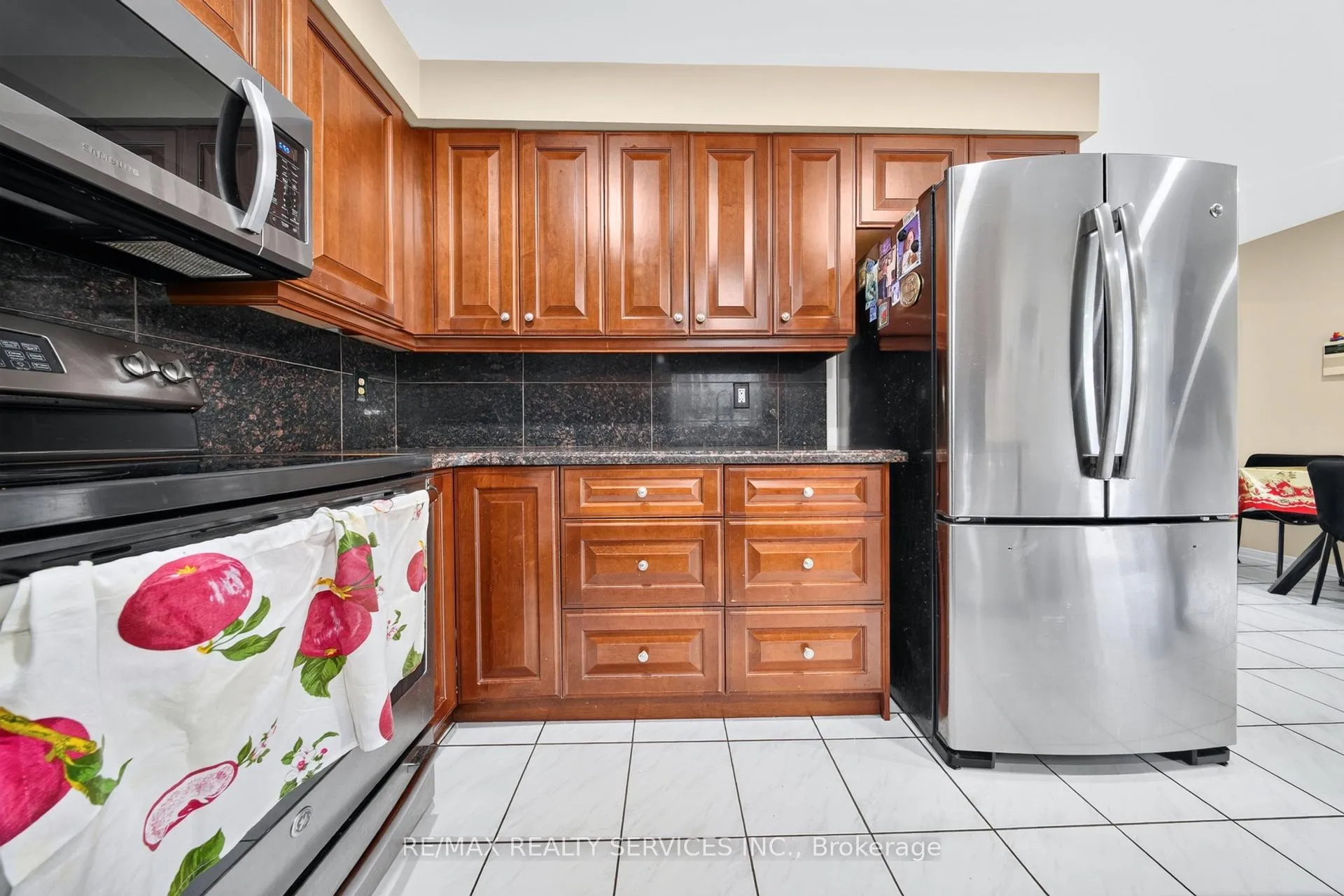 Photo 12 of 14 Gatesgill Street, Brampton, Brampton West — HOMEH
