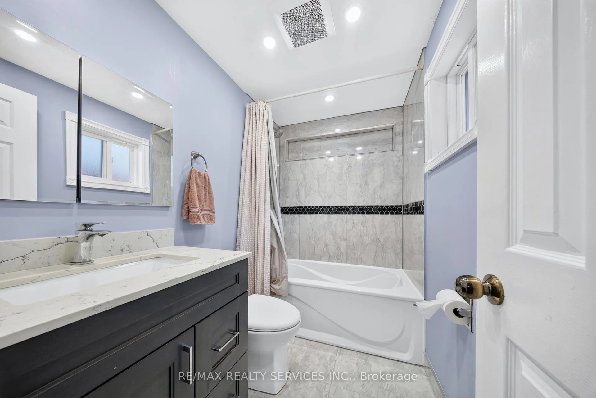 Photo 26 of 14 Gatesgill Street, Brampton, Brampton West — HOMEH