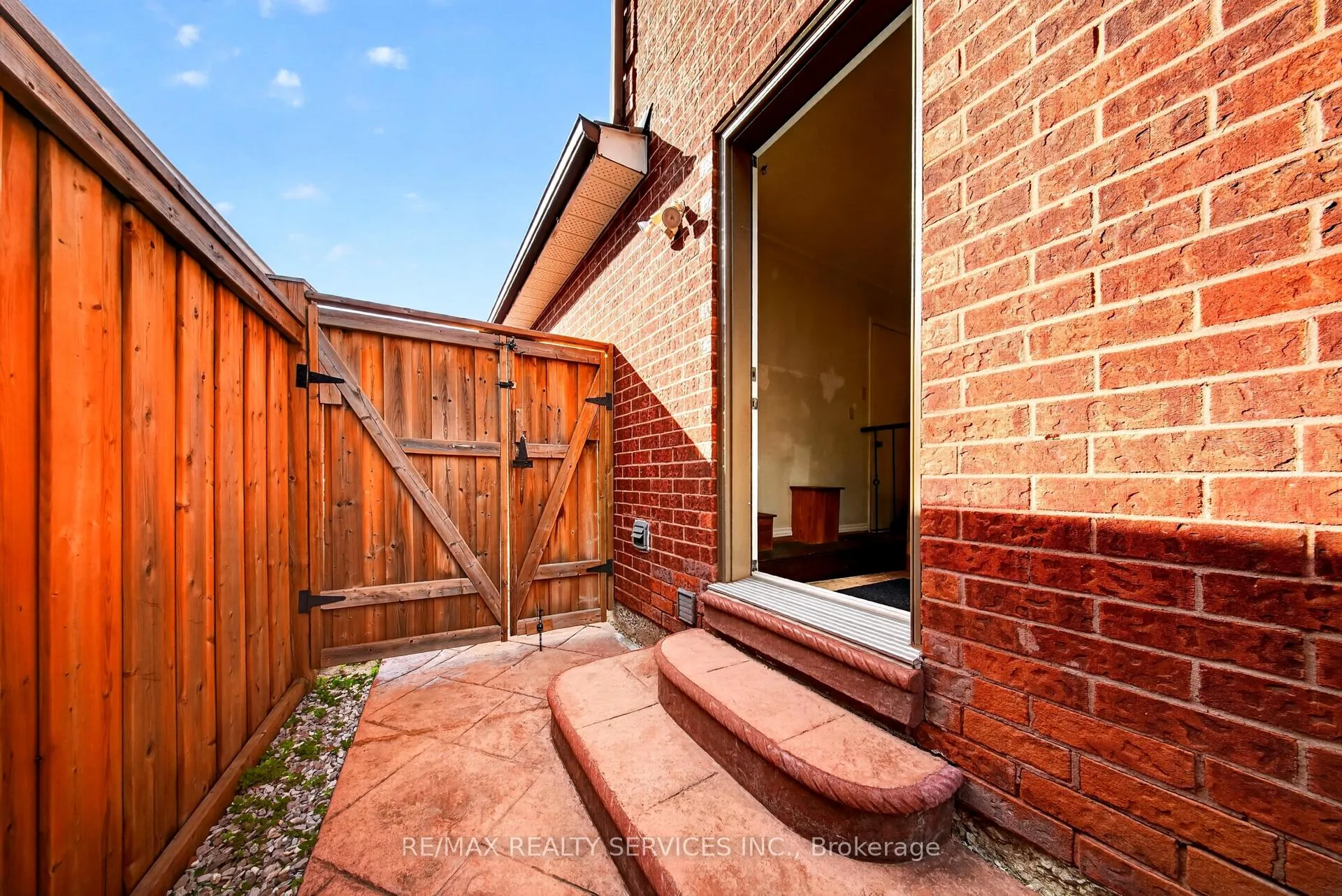 Photo 42 of 14 Gatesgill Street, Brampton, Brampton West — HOMEH