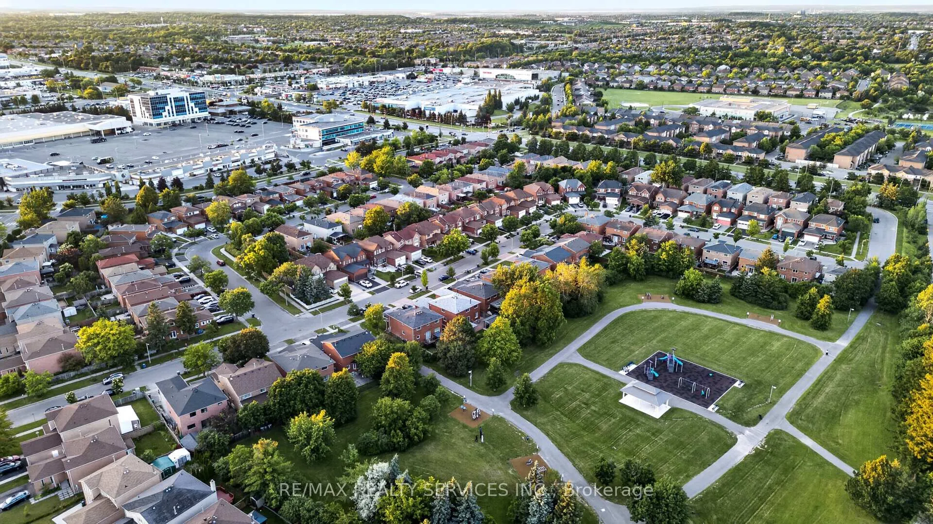 Photo 49 of 14 Gatesgill Street, Brampton, Brampton West — HOMEH