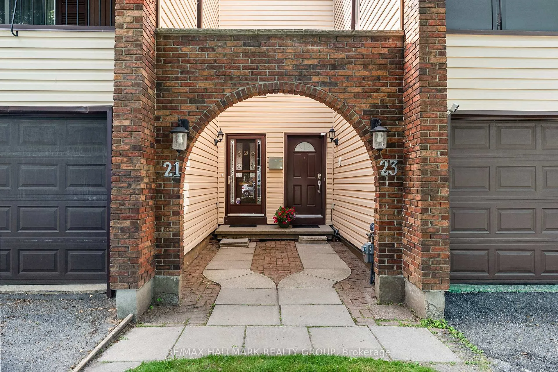 Photo 8 of 23 Oberon Street, Ottawa, Westcliffe Estates — HOMEH