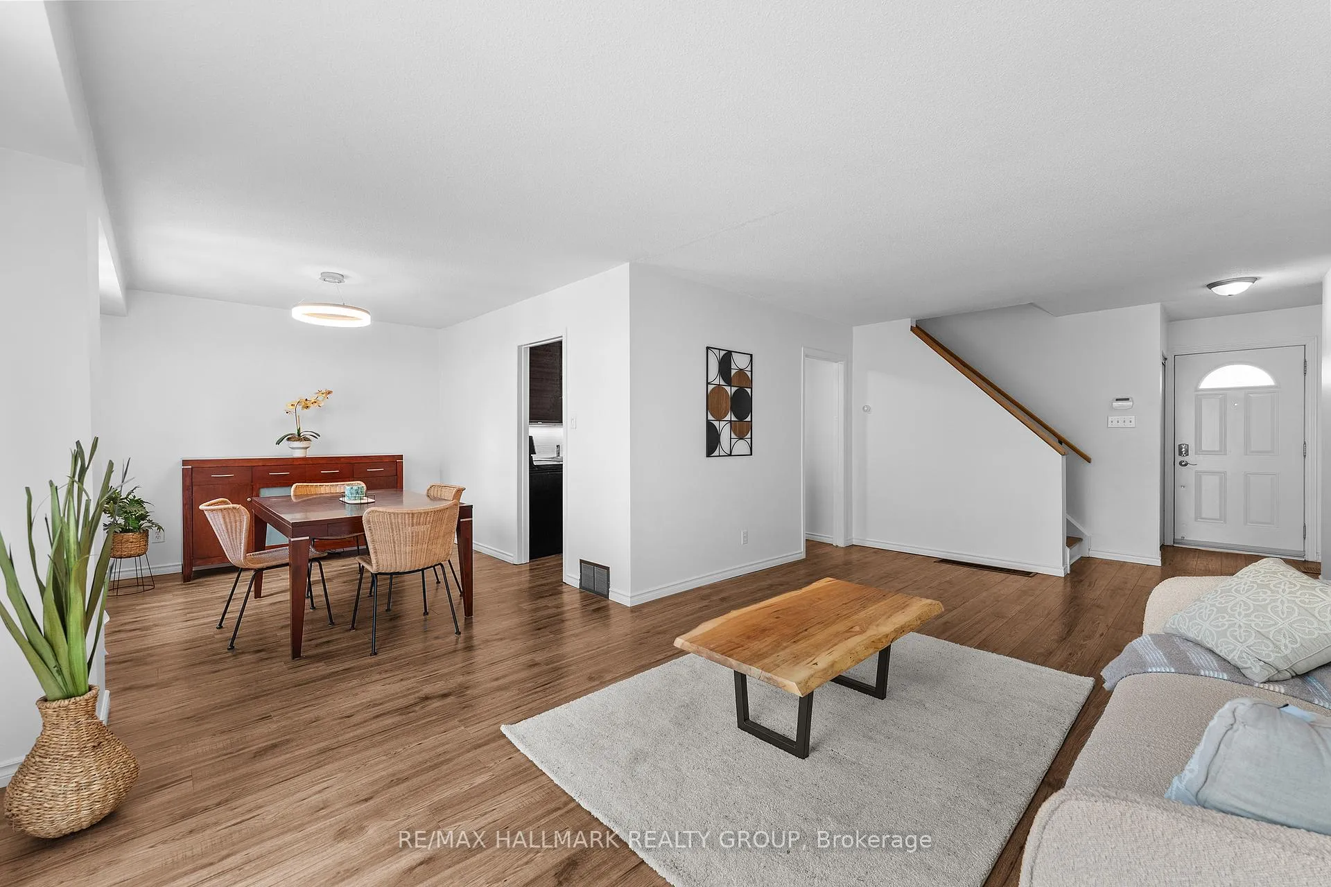 Photo 14 of 23 Oberon Street, Ottawa, Westcliffe Estates — HOMEH