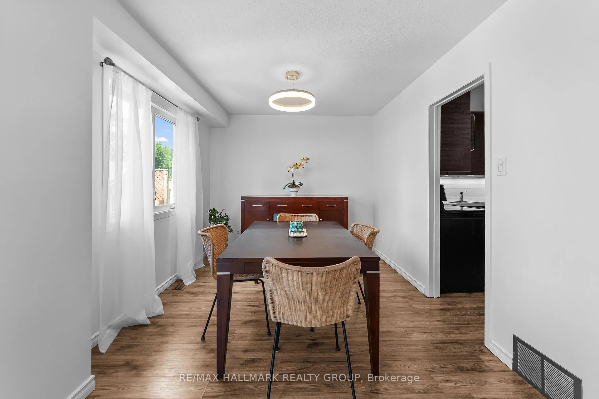 Photo 15 of 23 Oberon Street, Ottawa, Westcliffe Estates — HOMEH