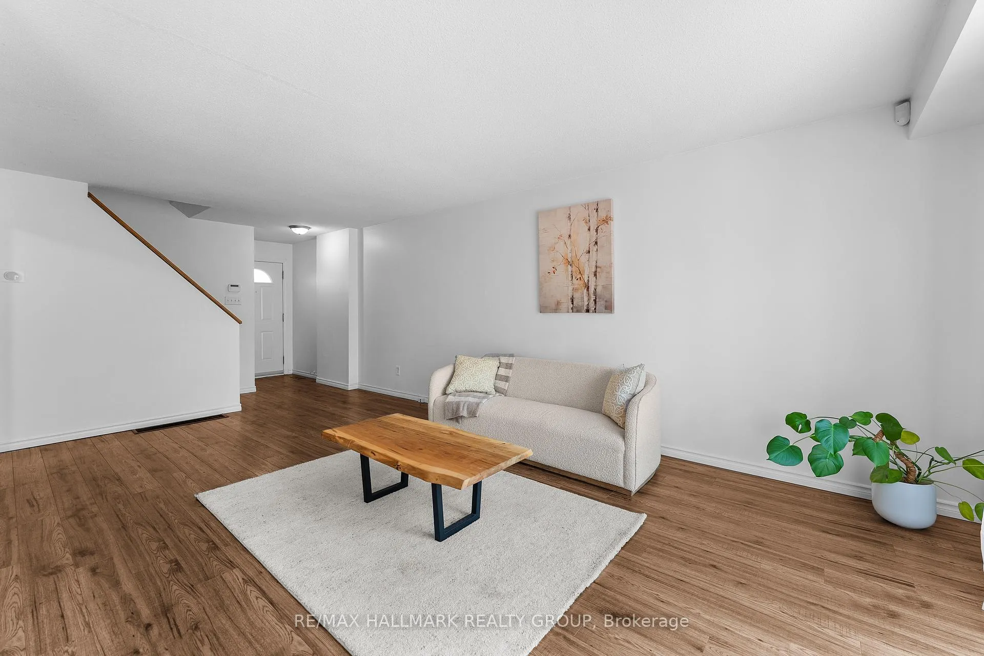 Photo 17 of 23 Oberon Street, Ottawa, Westcliffe Estates — HOMEH