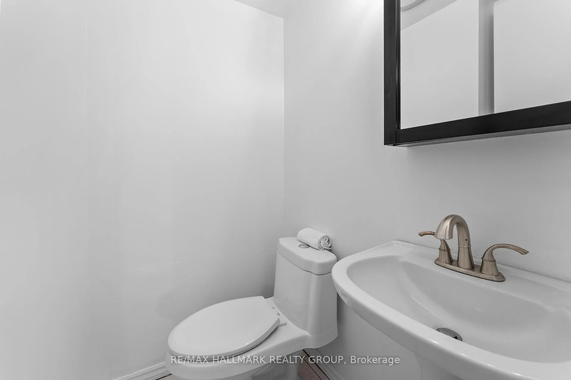 Photo 24 of 23 Oberon Street, Ottawa, Westcliffe Estates — HOMEH