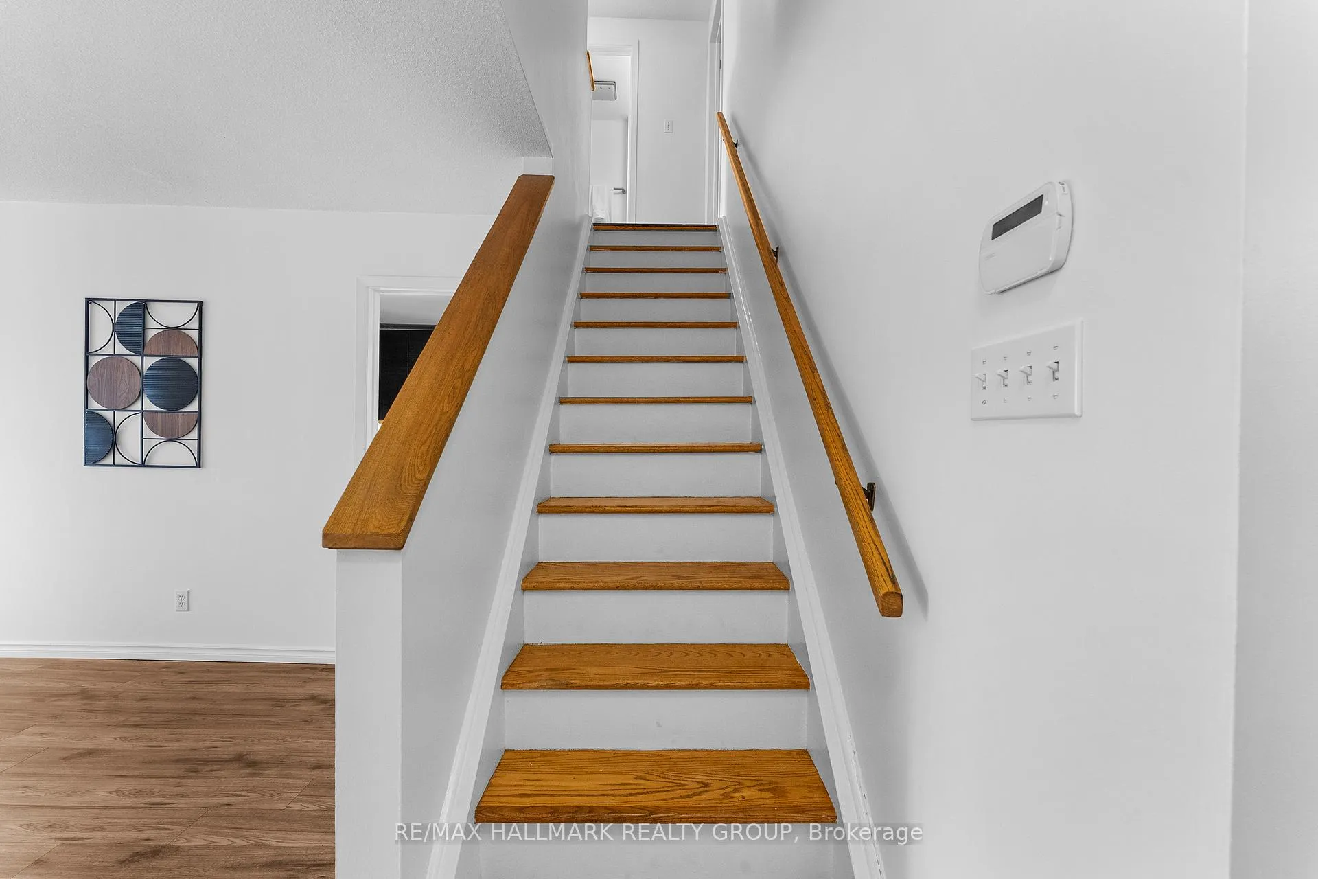 Photo 26 of 23 Oberon Street, Ottawa, Westcliffe Estates — HOMEH