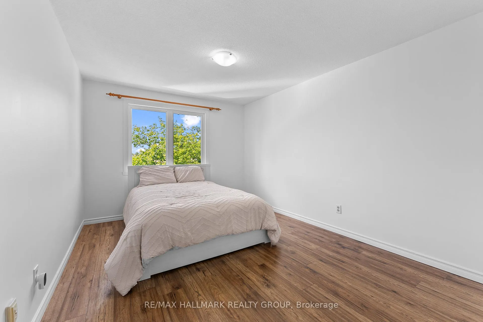 Photo 31 of 23 Oberon Street, Ottawa, Westcliffe Estates — HOMEH