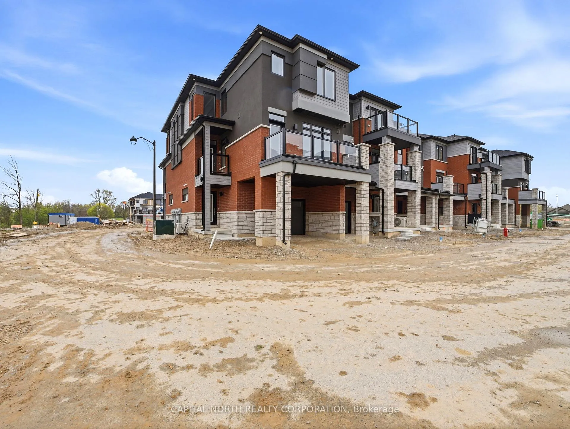 Photo 2 of Unit 48, 313 Conklin Road, Brantford, Empire South — HOMEH