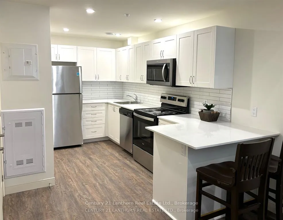 Photo 3 of Unit 103, 135 Station Street S, Belleville, Belleville Ward — HOMEH