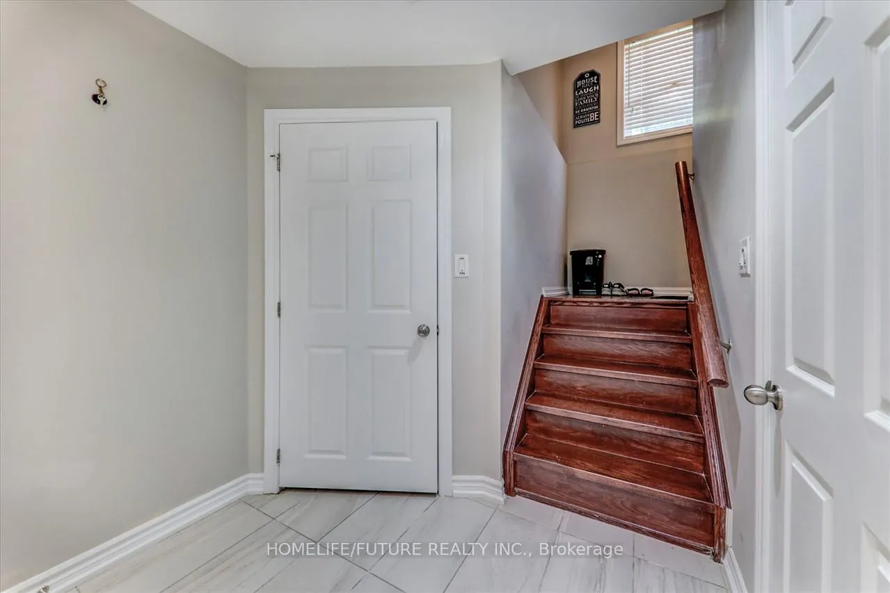 Photo 6 of Unit Bsmt, 49 Peppermint Close, Brampton, Brampton East — HOMEH