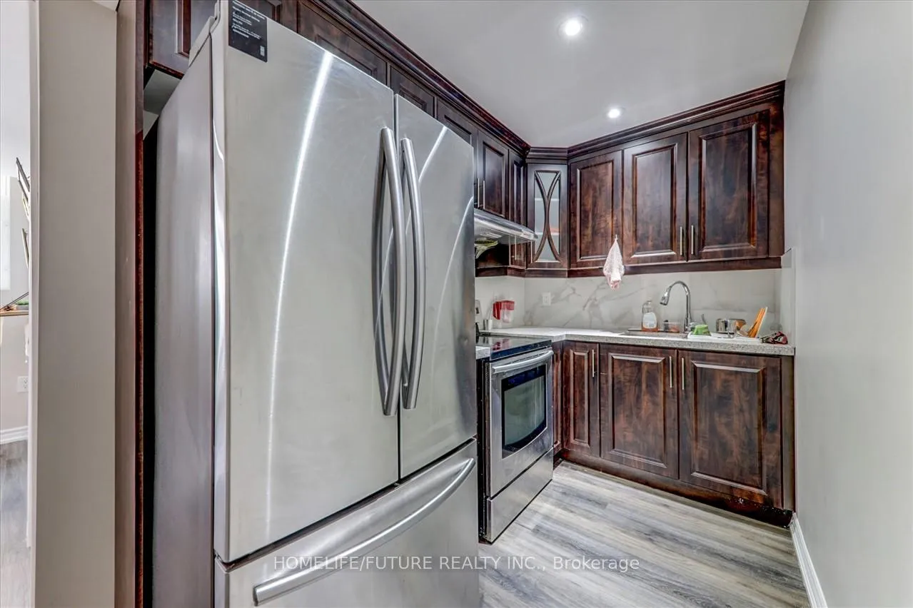 Photo 10 of Unit Bsmt, 49 Peppermint Close, Brampton, Brampton East — HOMEH