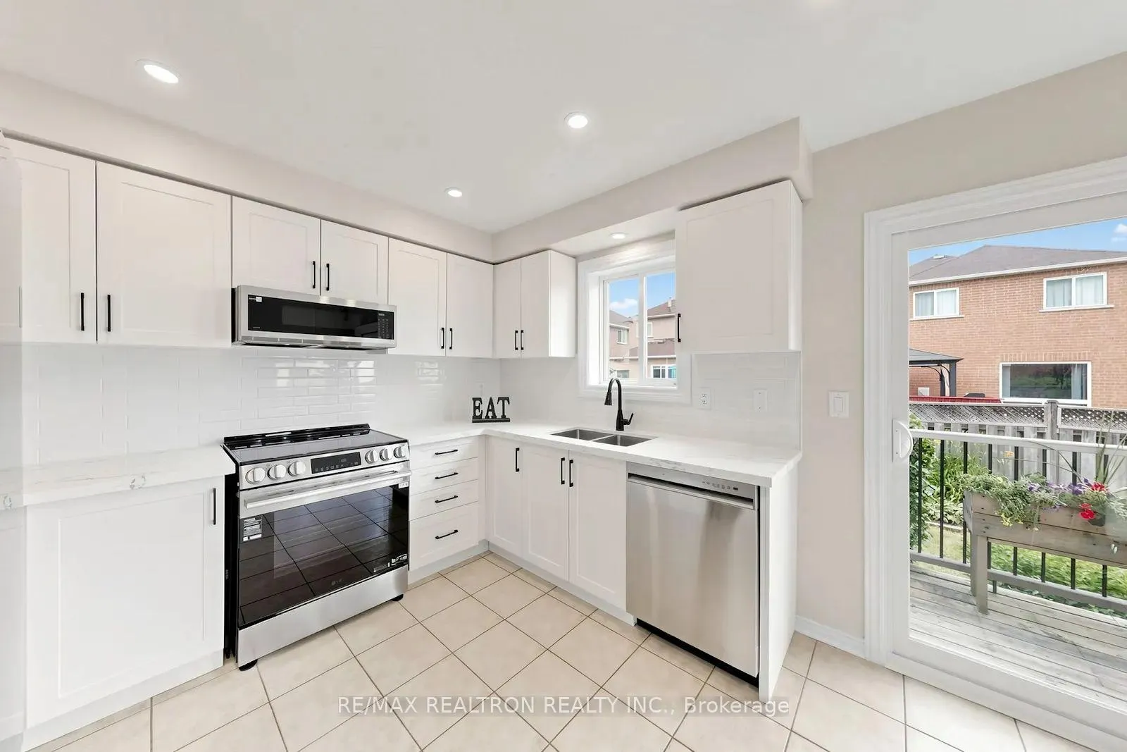 Photo 13 of 62 Dwellers Road, Brampton, Fletcher's Creek Village — HOMEH