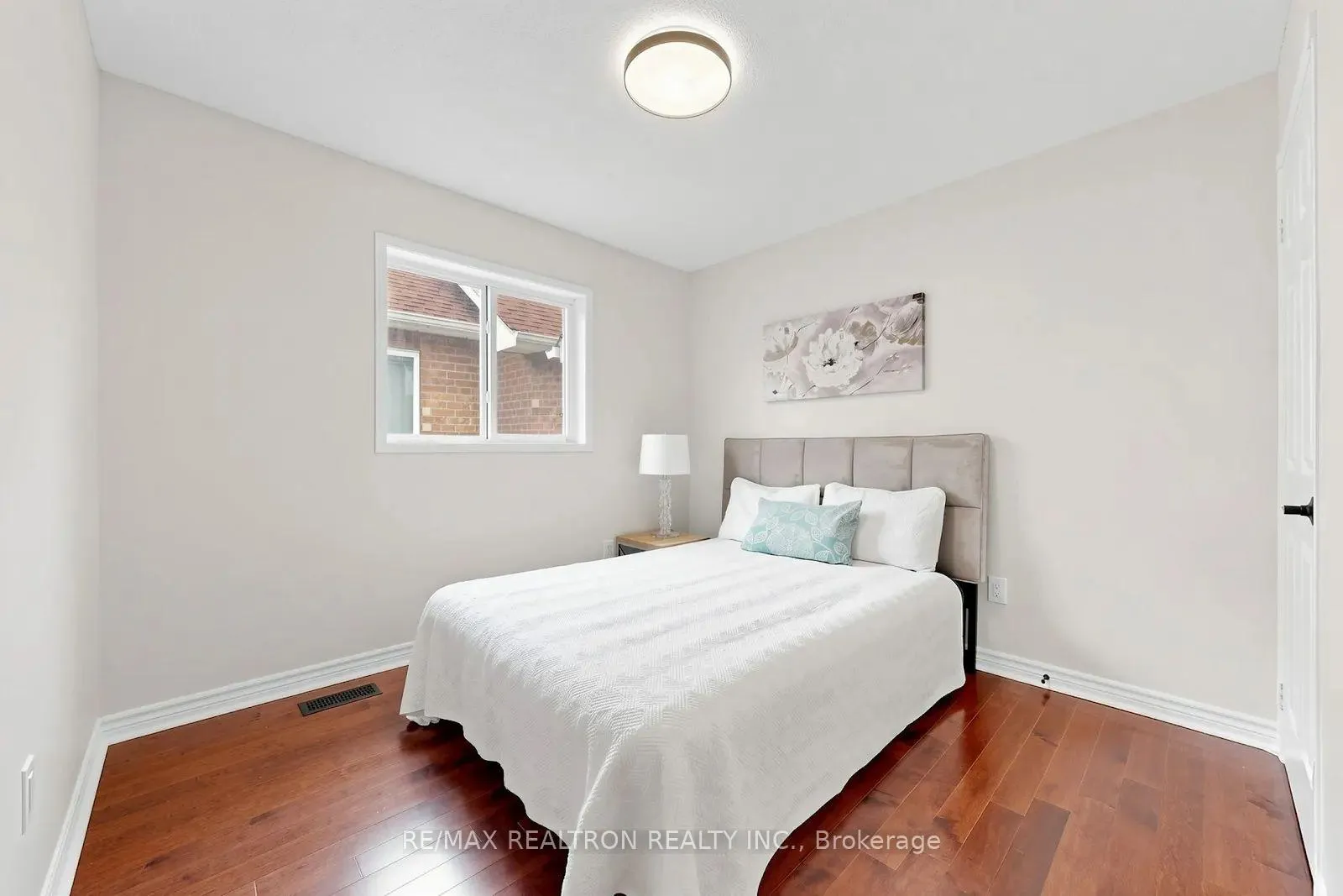 Photo 24 of 62 Dwellers Road, Brampton, Fletcher's Creek Village — HOMEH
