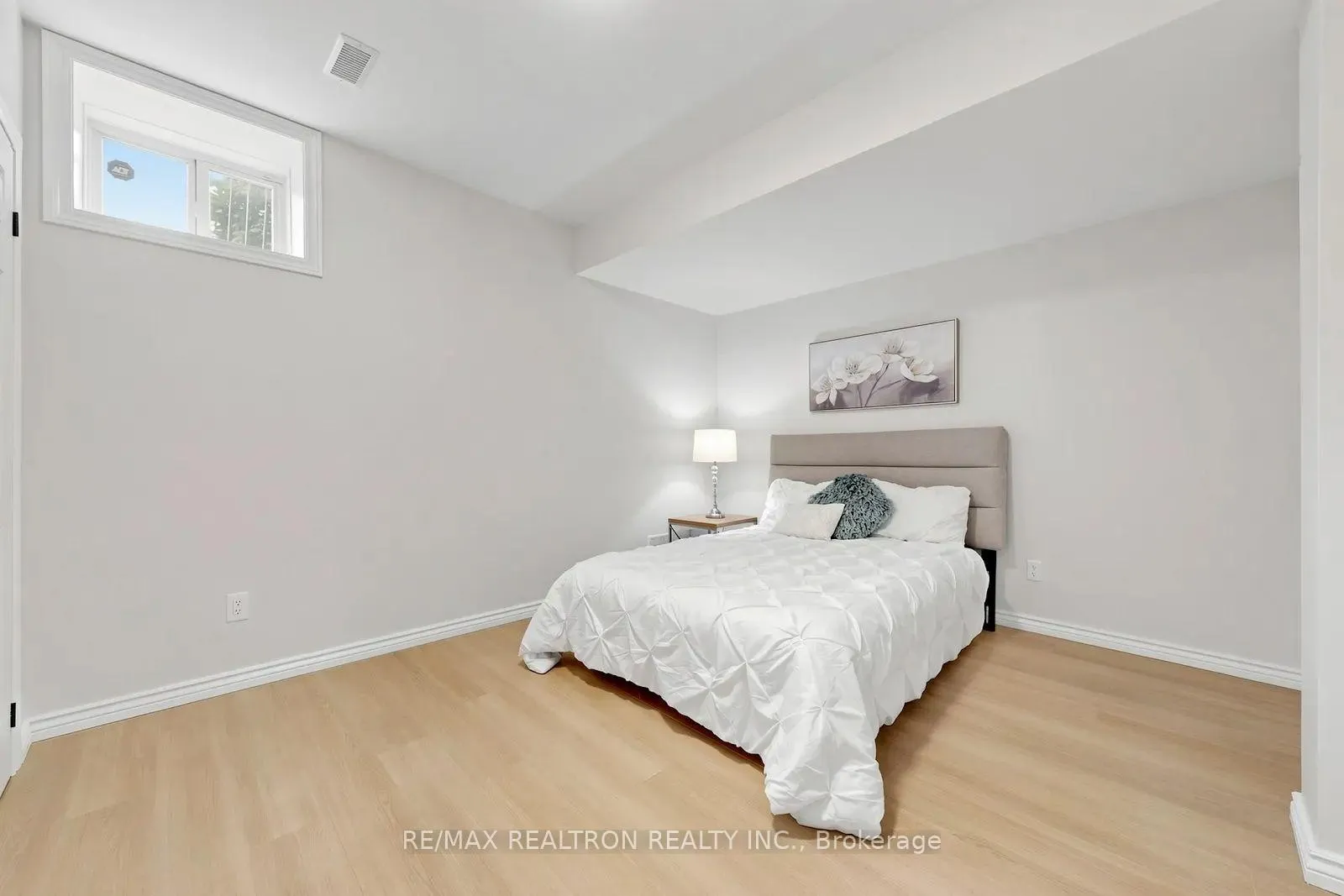 Photo 34 of 62 Dwellers Road, Brampton, Fletcher's Creek Village — HOMEH