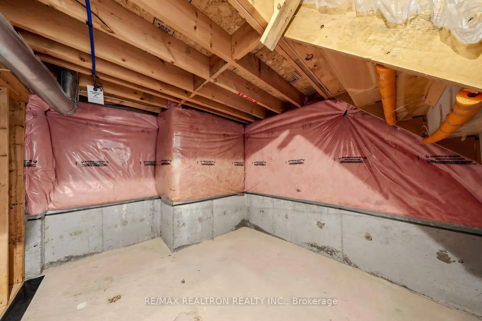 Photo 43 of 62 Dwellers Road, Brampton, Fletcher's Creek Village — HOMEH