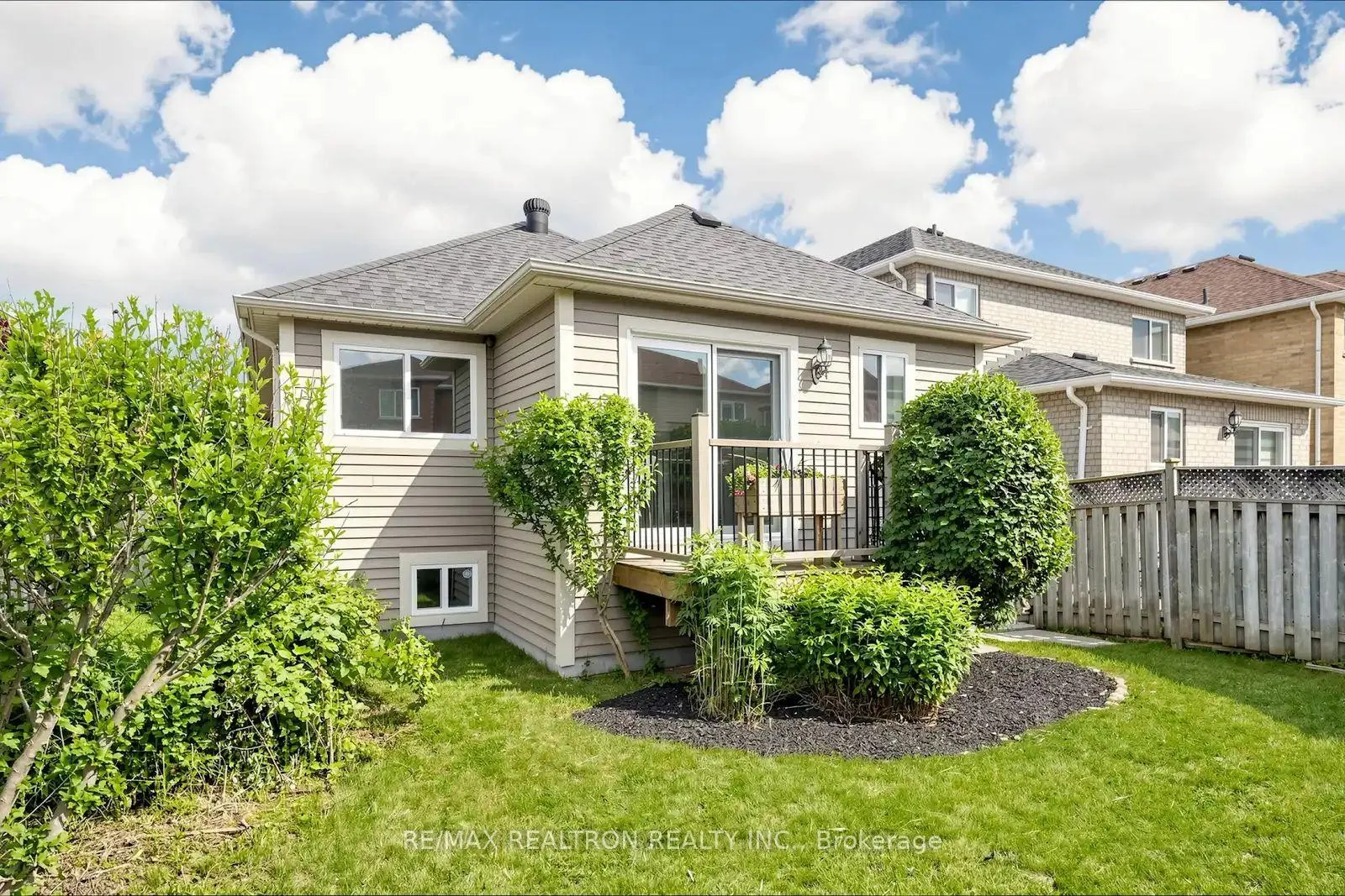 Photo 45 of 62 Dwellers Road, Brampton, Fletcher's Creek Village — HOMEH