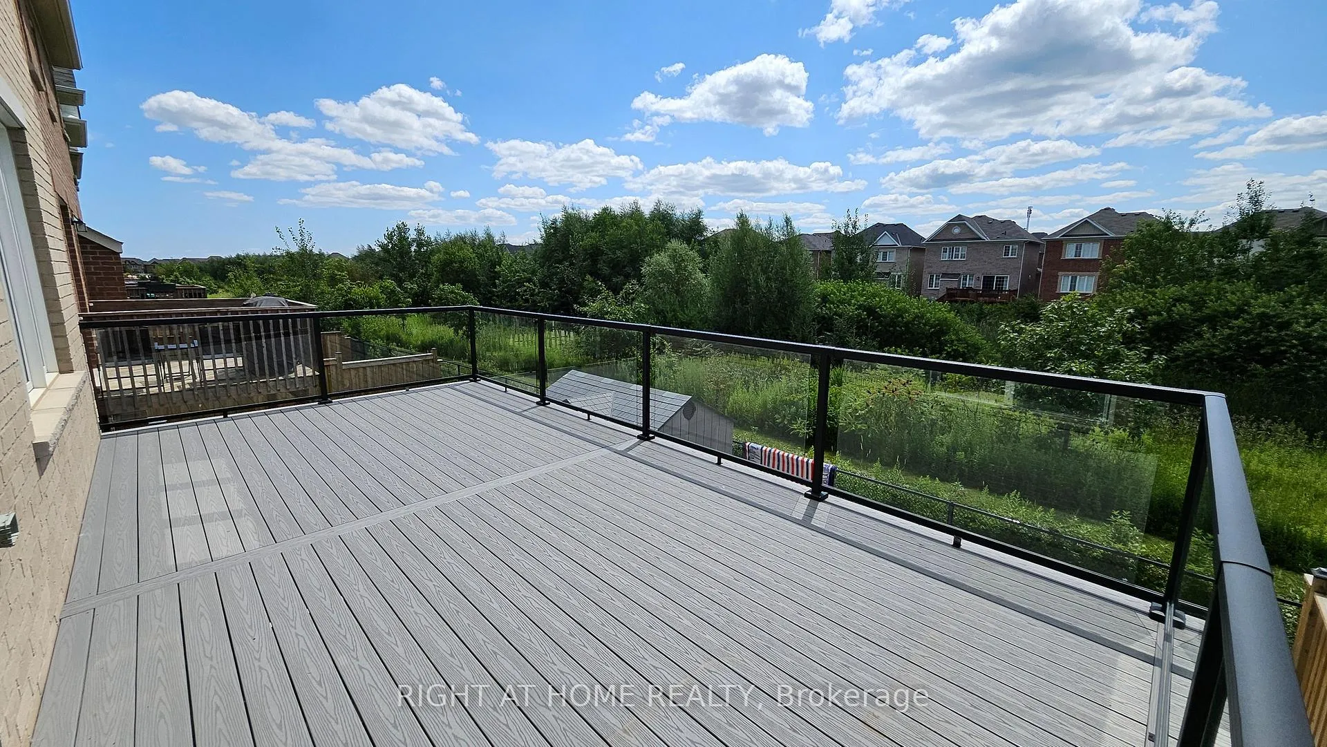 Photo 3 of Unit Upper, 1206 Duignan Crescent, Milton, Ford — HOMEH