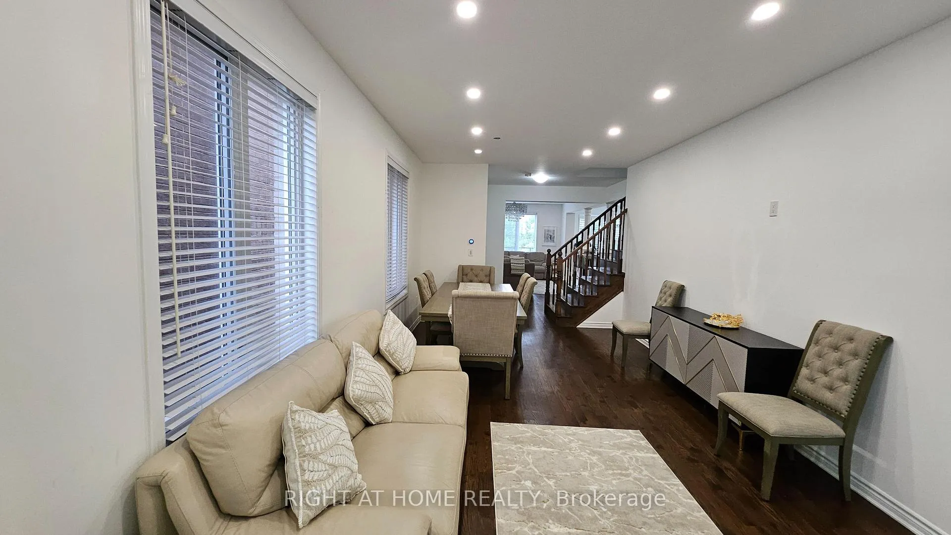 Photo 6 of Unit Upper, 1206 Duignan Crescent, Milton, Ford — HOMEH