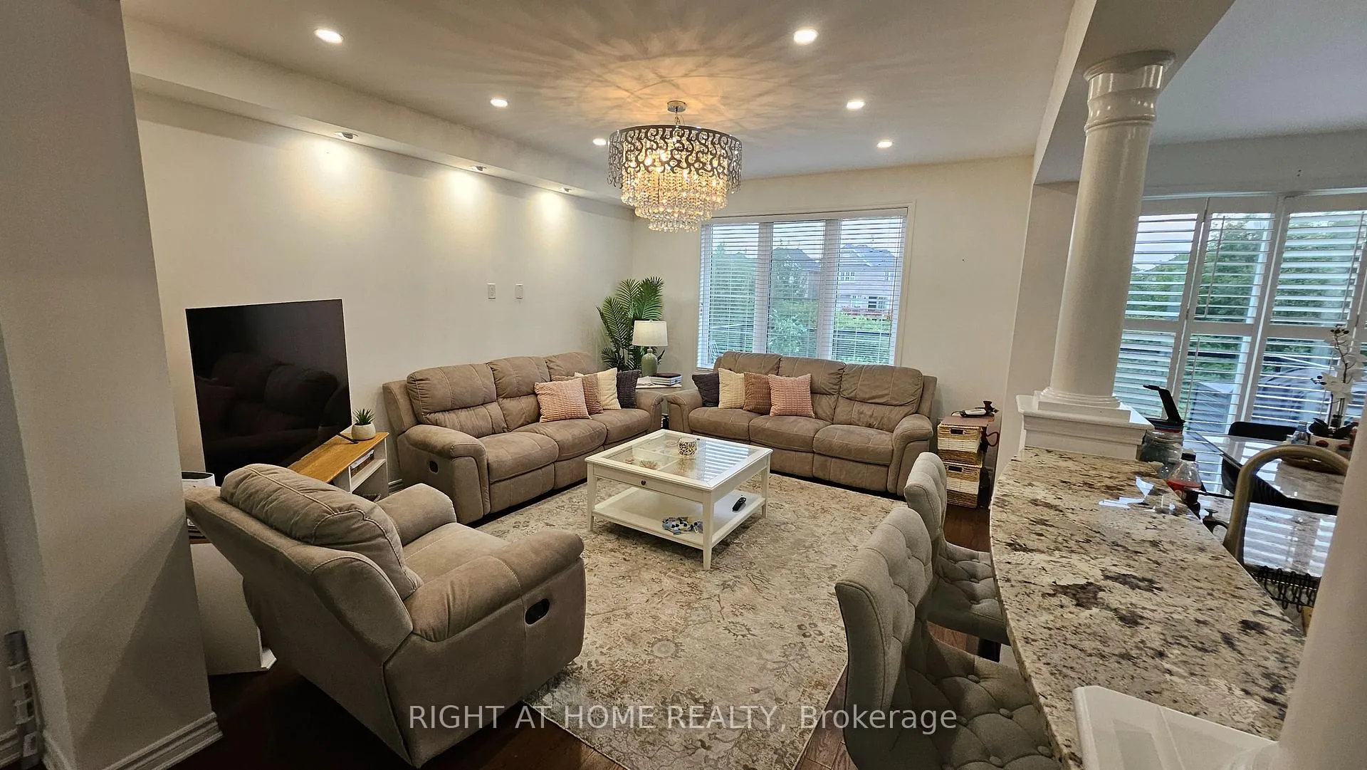 Photo 8 of Unit Upper, 1206 Duignan Crescent, Milton, Ford — HOMEH