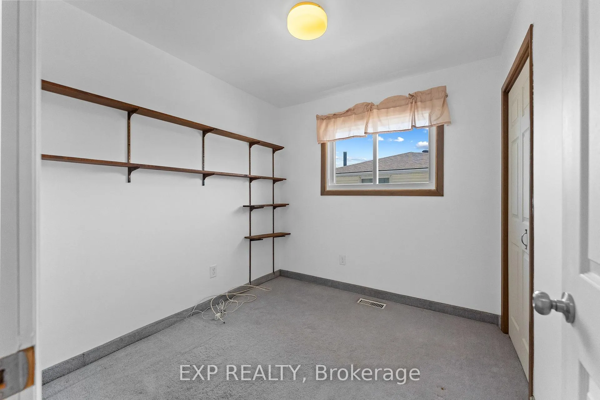 Photo 22 of 4083 Brookdale Drive, Niagara Falls, Ascot — HOMEH
