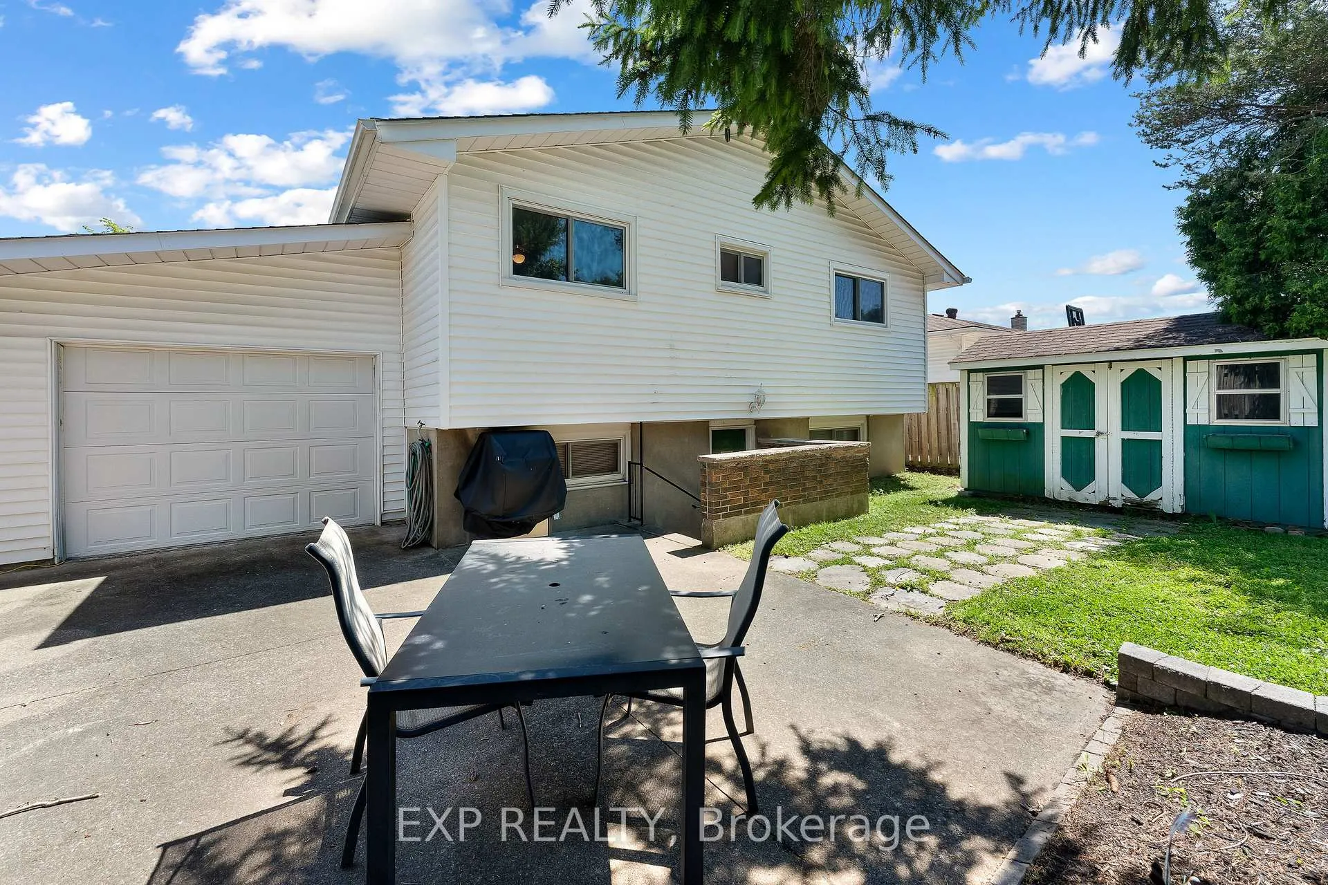 Photo 37 of 4083 Brookdale Drive, Niagara Falls, Ascot — HOMEH