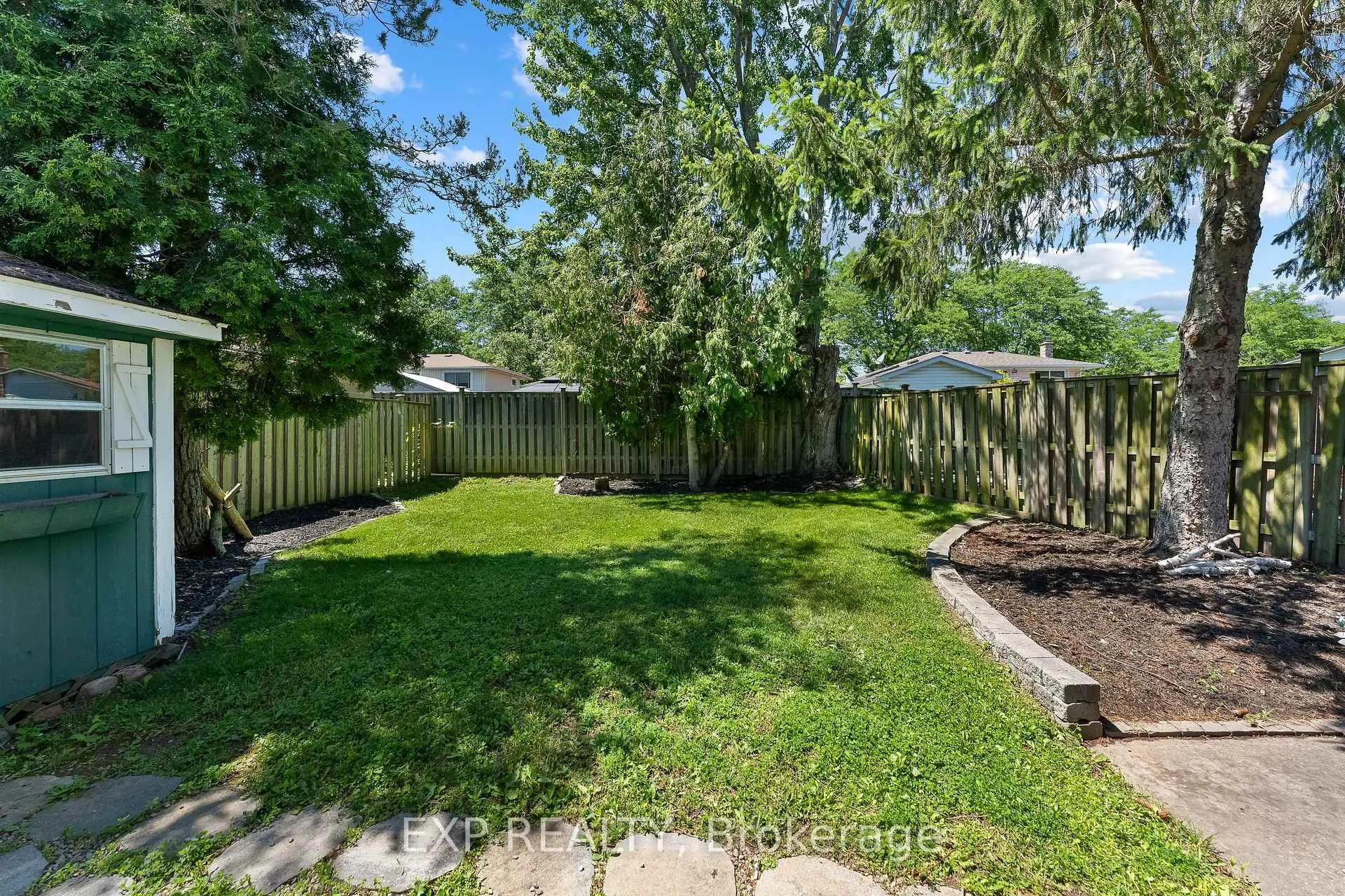 Photo 41 of 4083 Brookdale Drive, Niagara Falls, Ascot — HOMEH