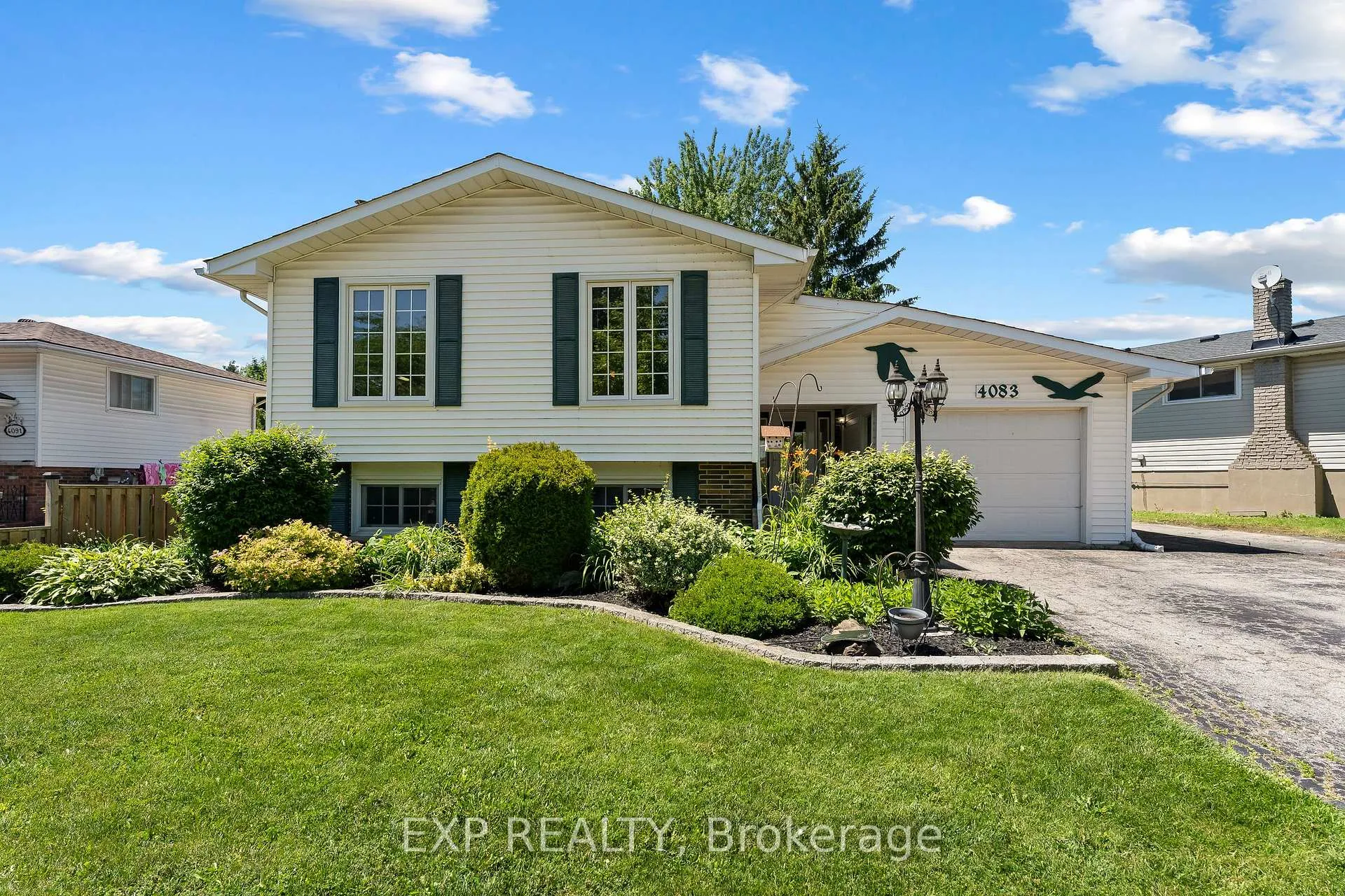 Photo 42 of 4083 Brookdale Drive, Niagara Falls, Ascot — HOMEH