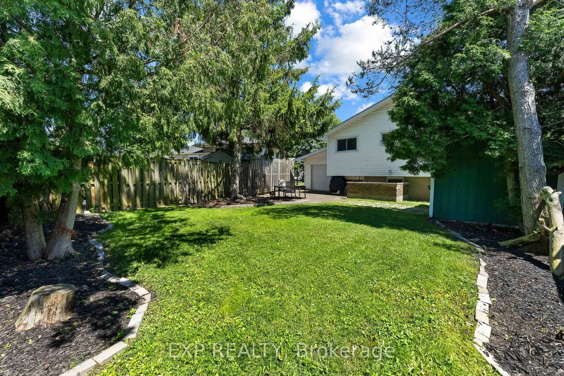 Photo 46 of 4083 Brookdale Drive, Niagara Falls, Ascot — HOMEH