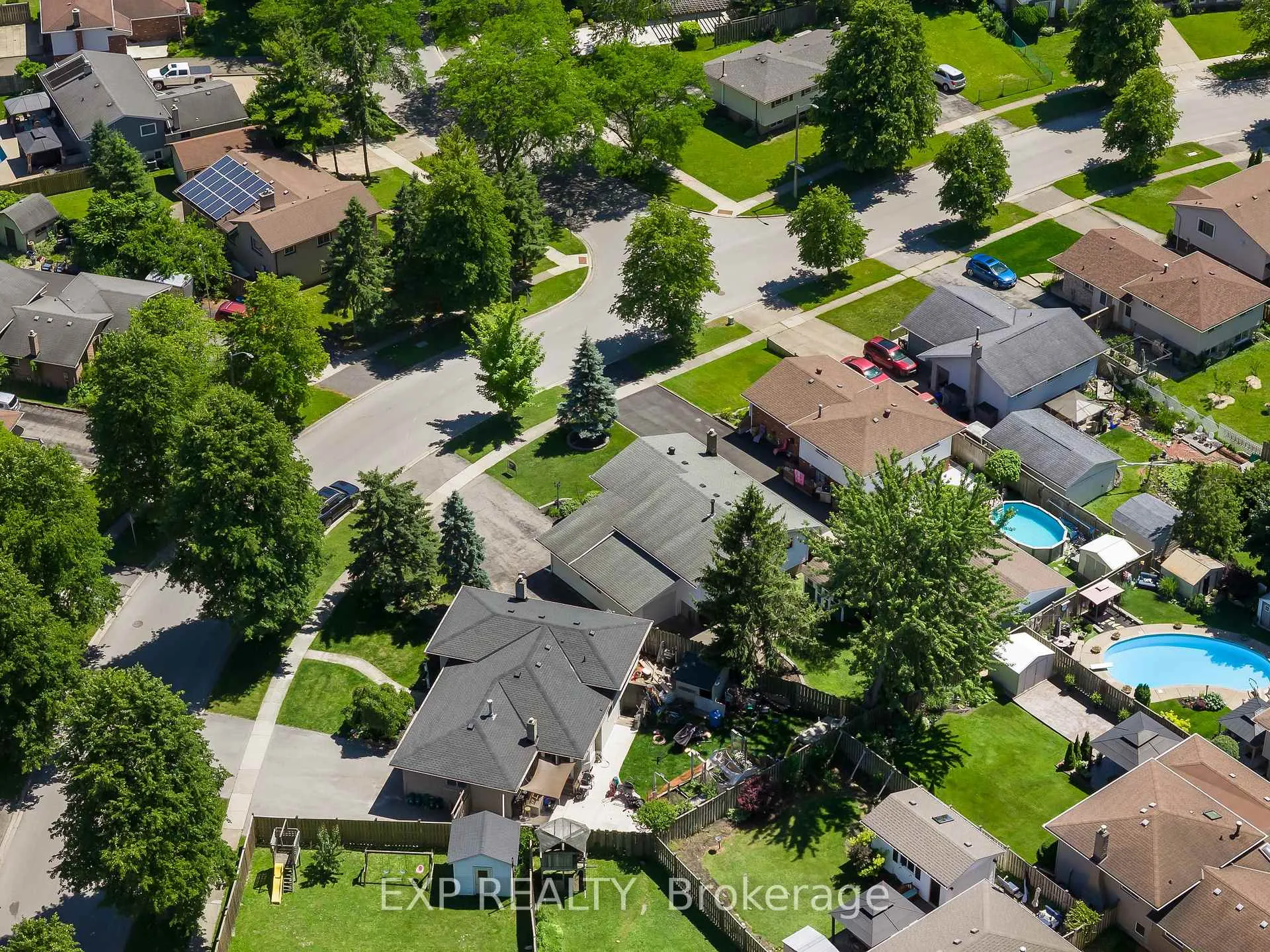 Photo 48 of 4083 Brookdale Drive, Niagara Falls, Ascot — HOMEH