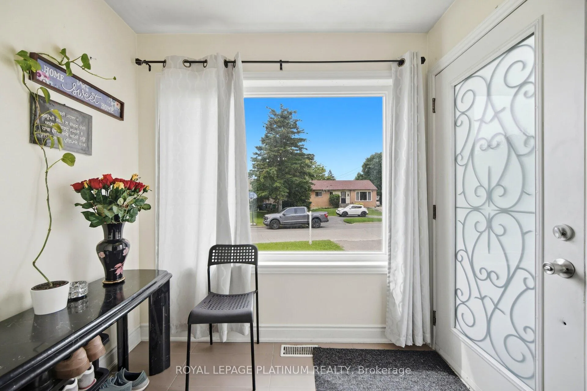 Photo 5 of 19 Golding Avenue, Brampton, Brampton East — HOMEH
