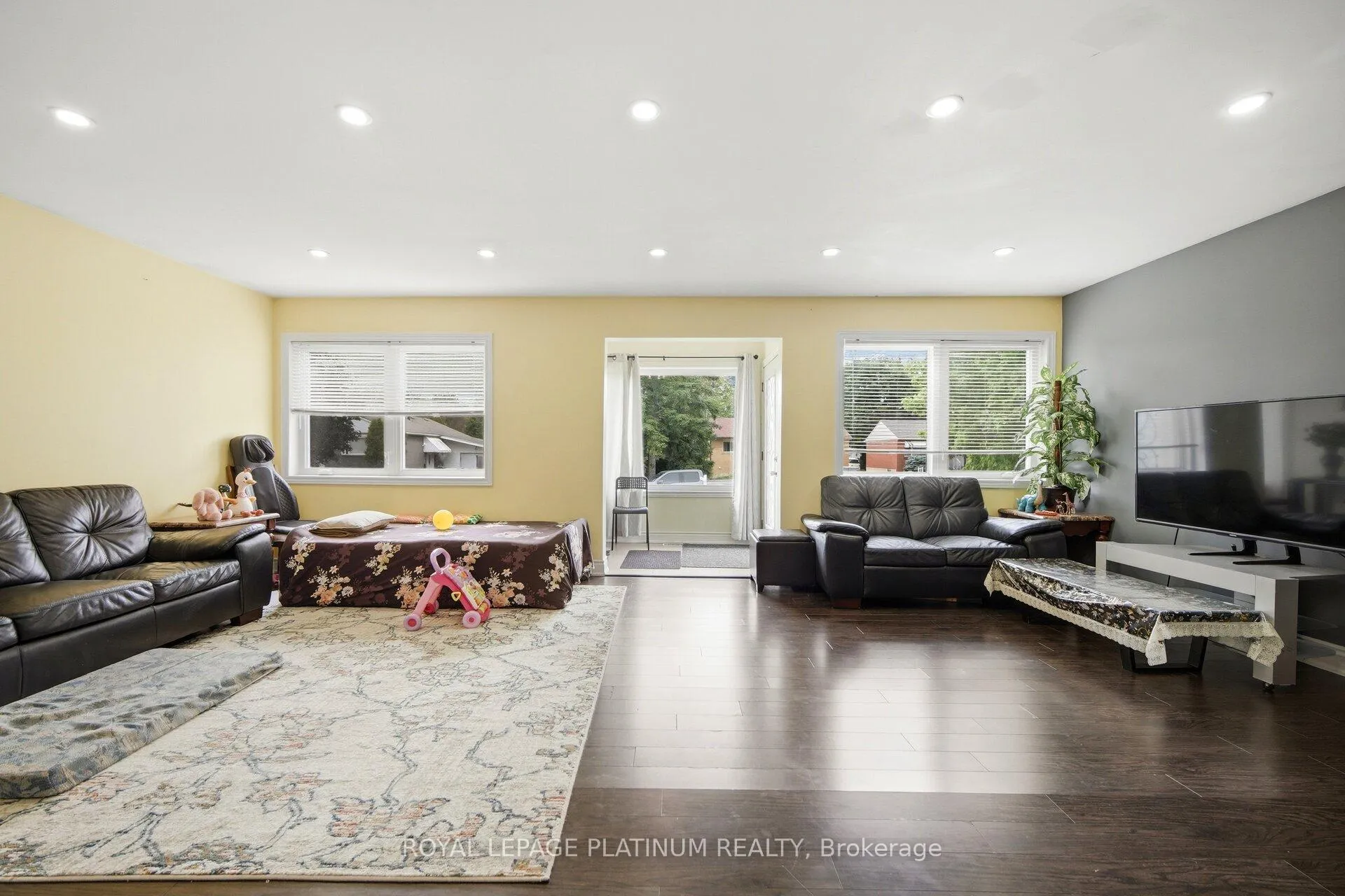 Photo 7 of 19 Golding Avenue, Brampton, Brampton East — HOMEH