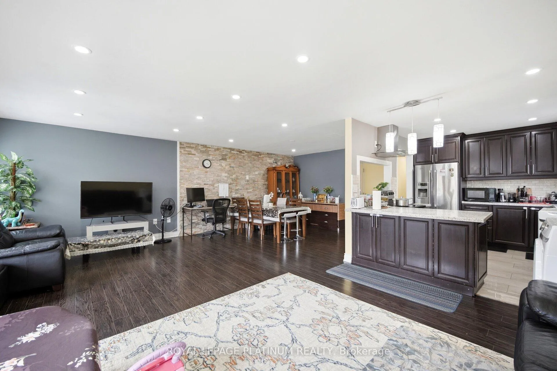 Photo 8 of 19 Golding Avenue, Brampton, Brampton East — HOMEH