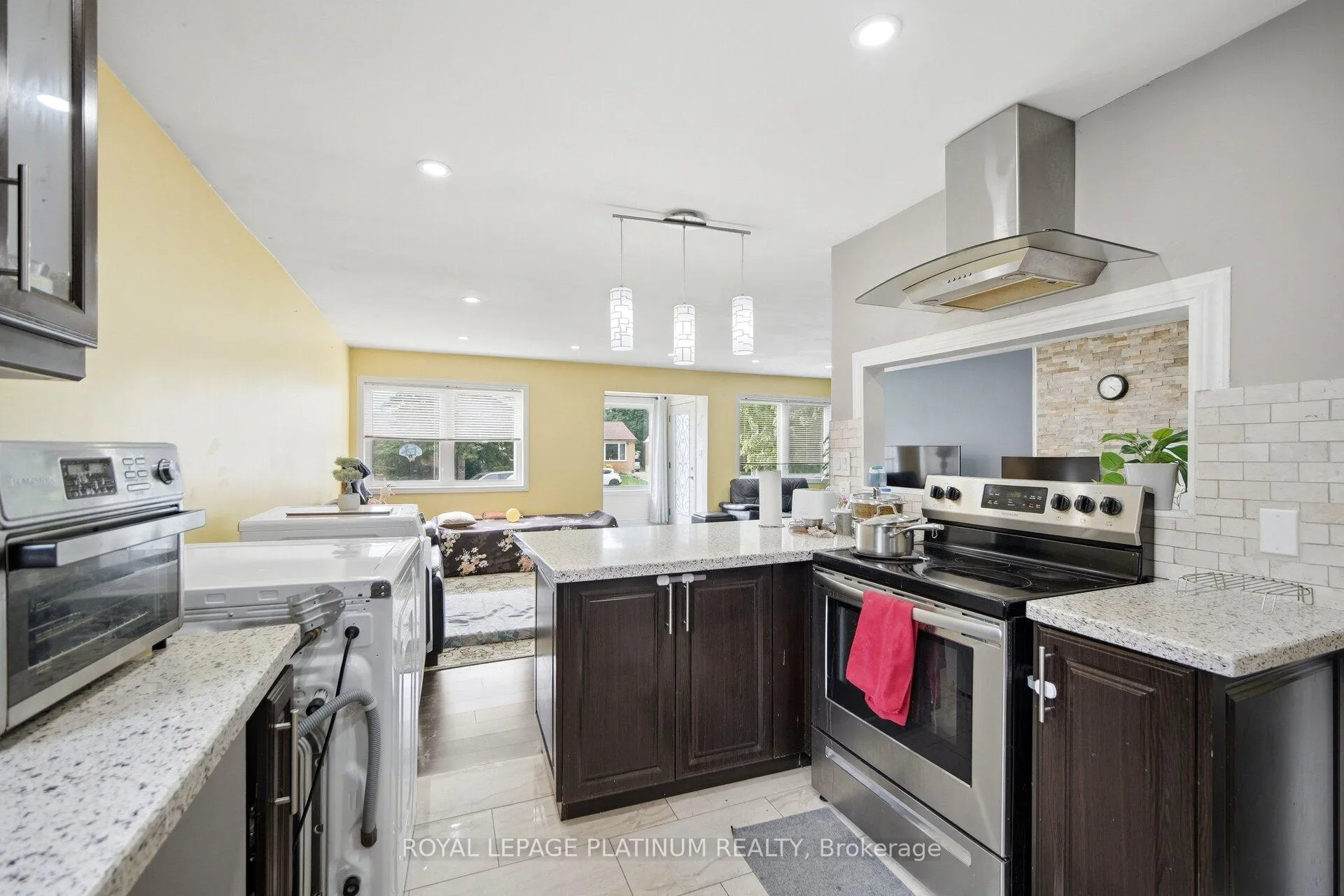 Photo 12 of 19 Golding Avenue, Brampton, Brampton East — HOMEH