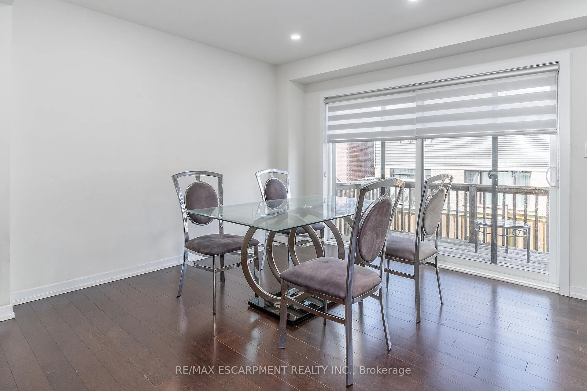 Photo 8 of 32 Hedges Crescent, Hamilton, Stoney Creek Mountain — HOMEH