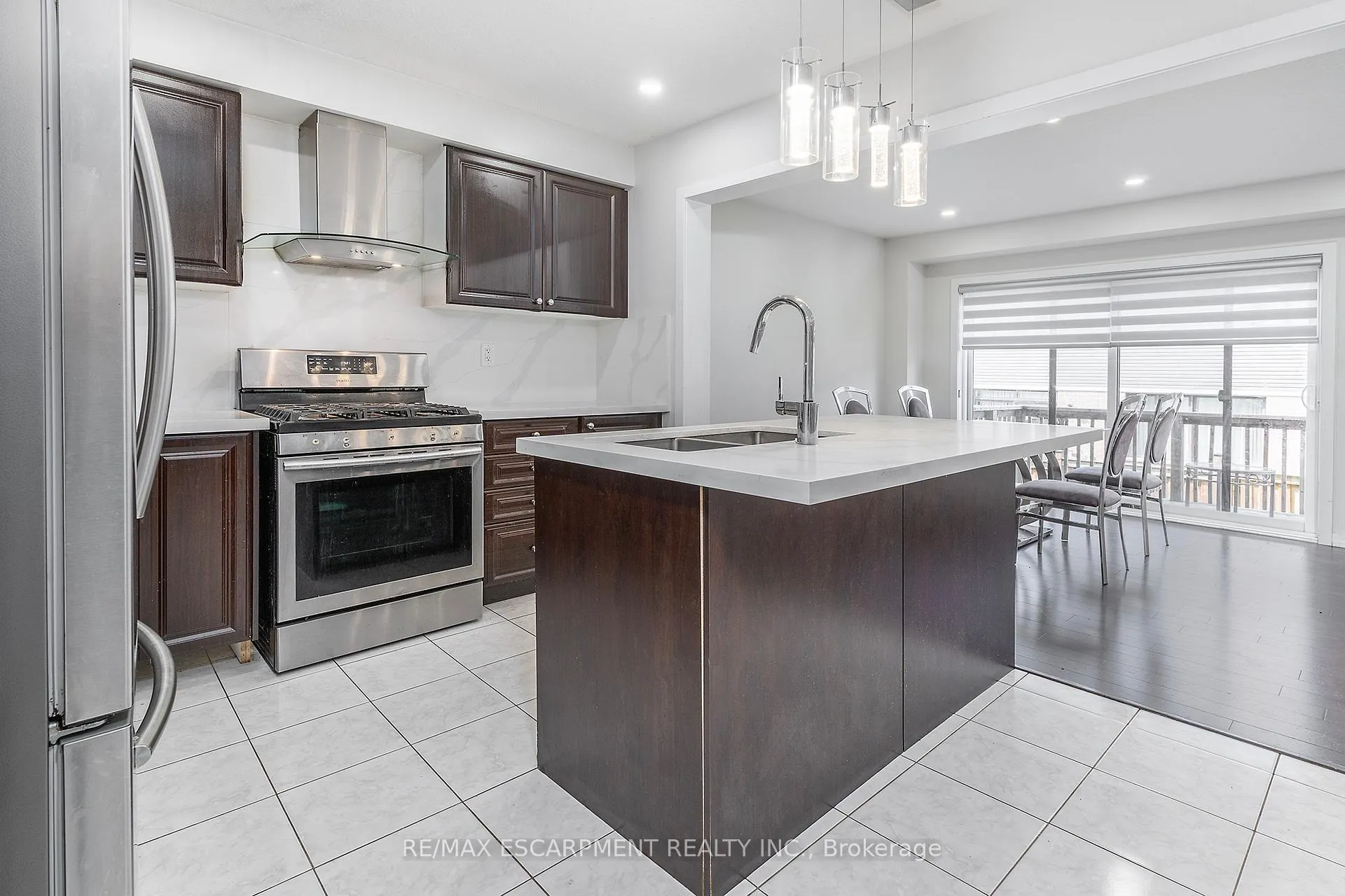 Photo 11 of 32 Hedges Crescent, Hamilton, Stoney Creek Mountain — HOMEH