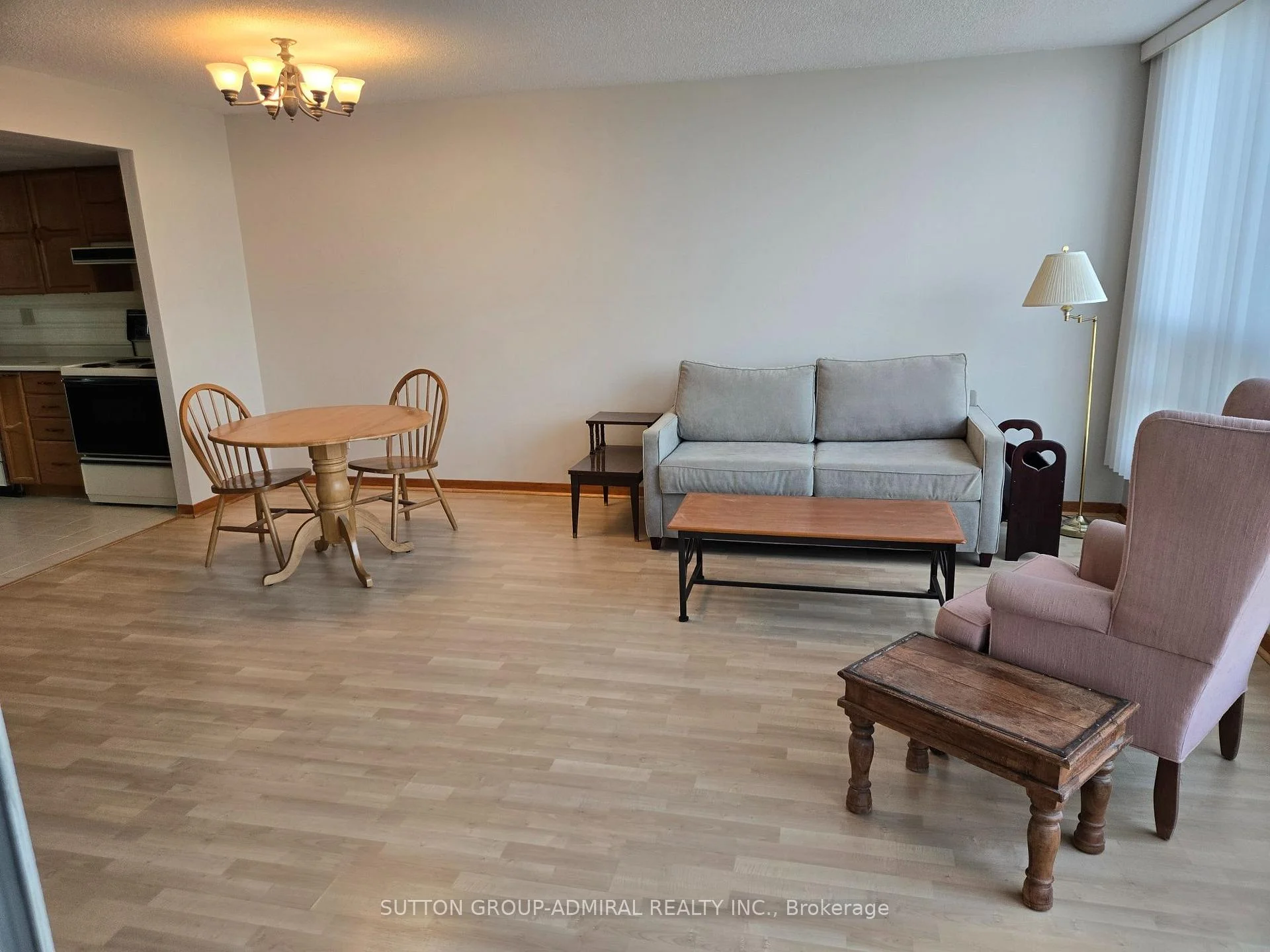 Photo 23 of Unit 908, 330 Mill Street S, Brampton, Brampton South — HOMEH