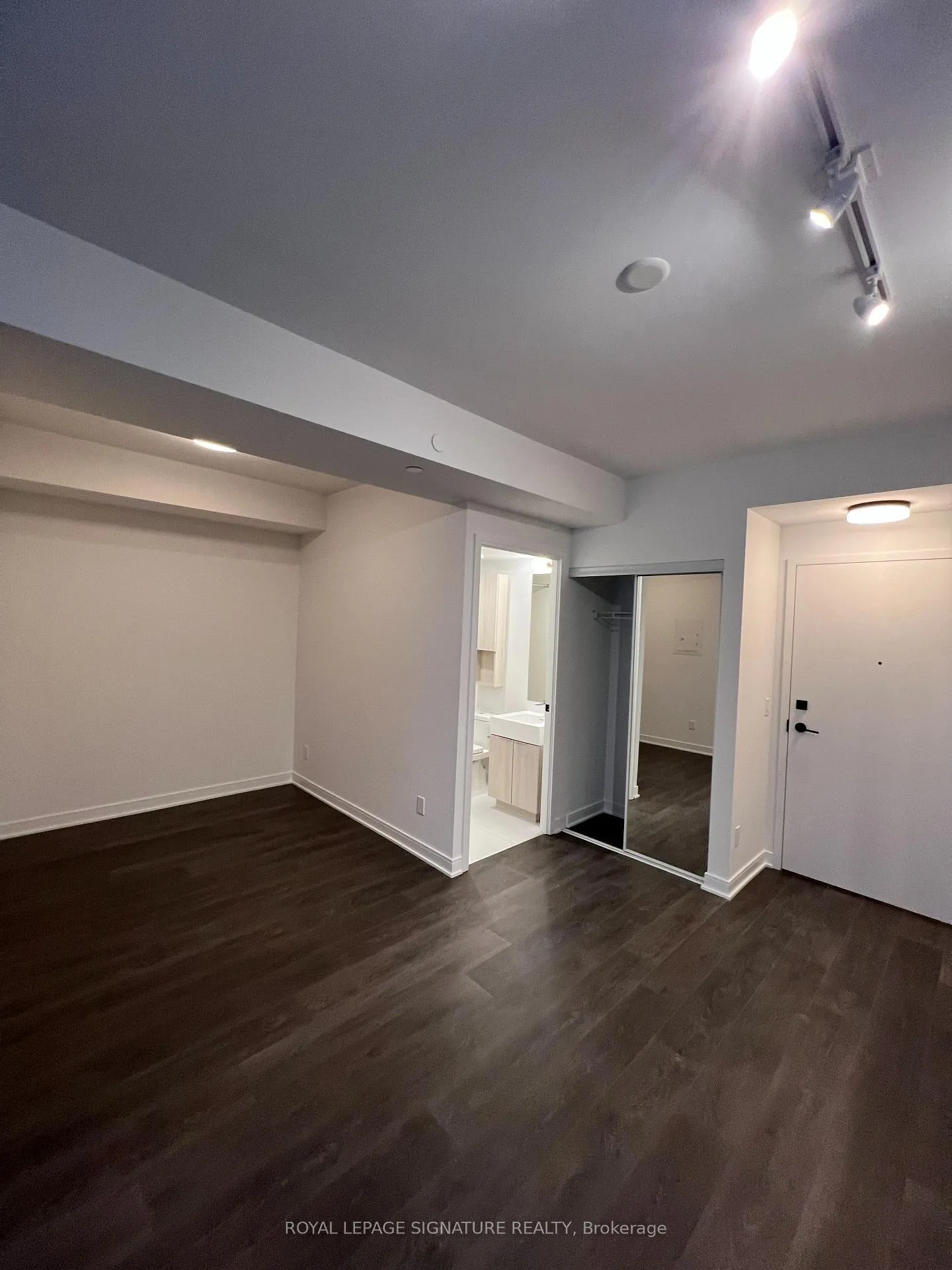 Photo 2 of Unit S417, 35 Rolling Mills Road, Toronto, Waterfront Communities — HOMEH