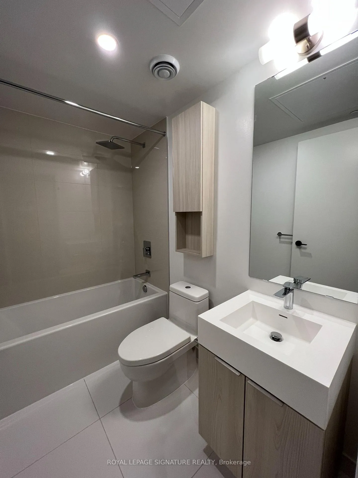 Photo 3 of Unit S417, 35 Rolling Mills Road, Toronto, Waterfront Communities — HOMEH