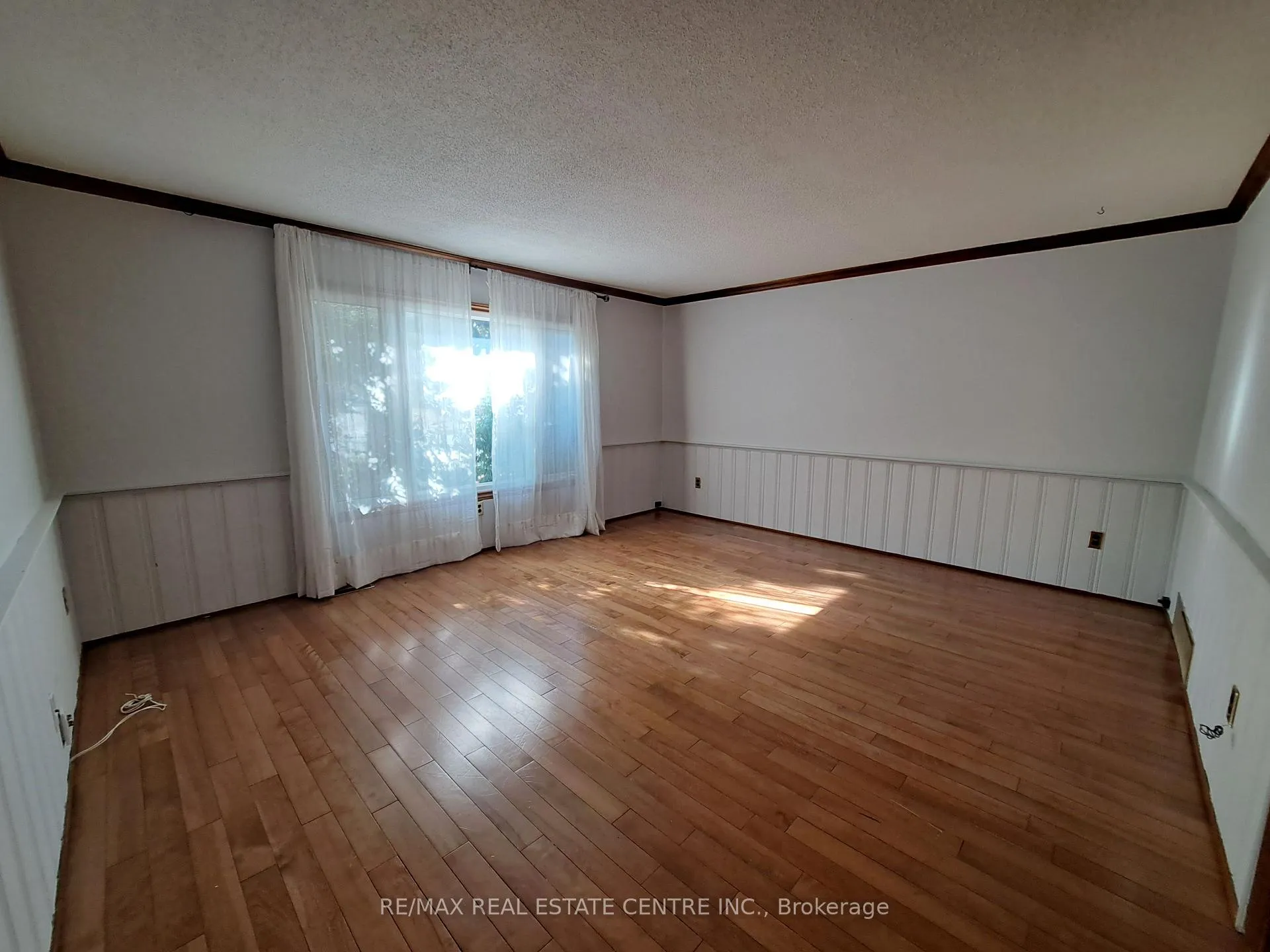 Photo 9 of 111 Tait Street, Cambridge — HOMEH